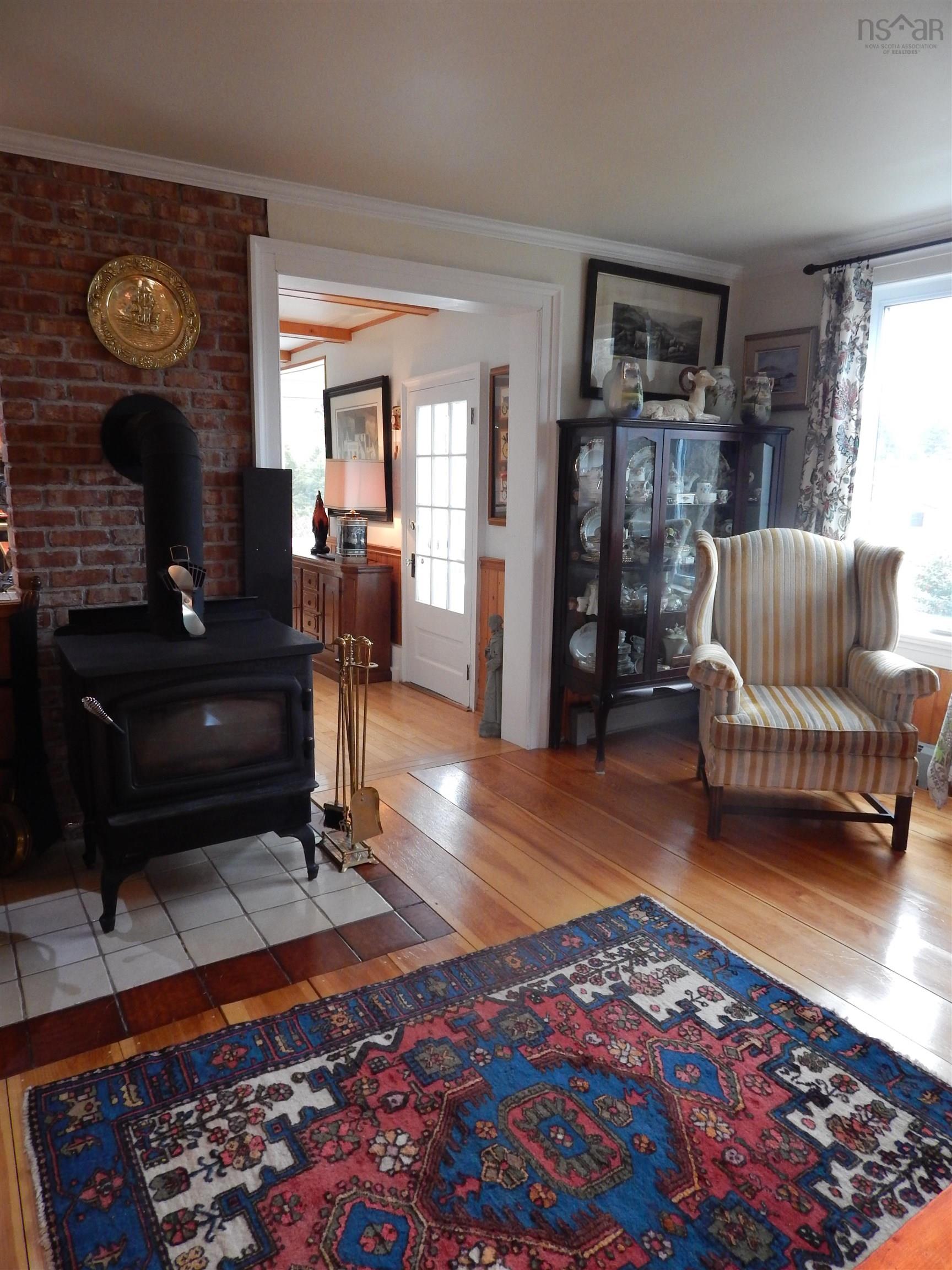 $719,900.00: 5888 331 Highway, Petite Rivière