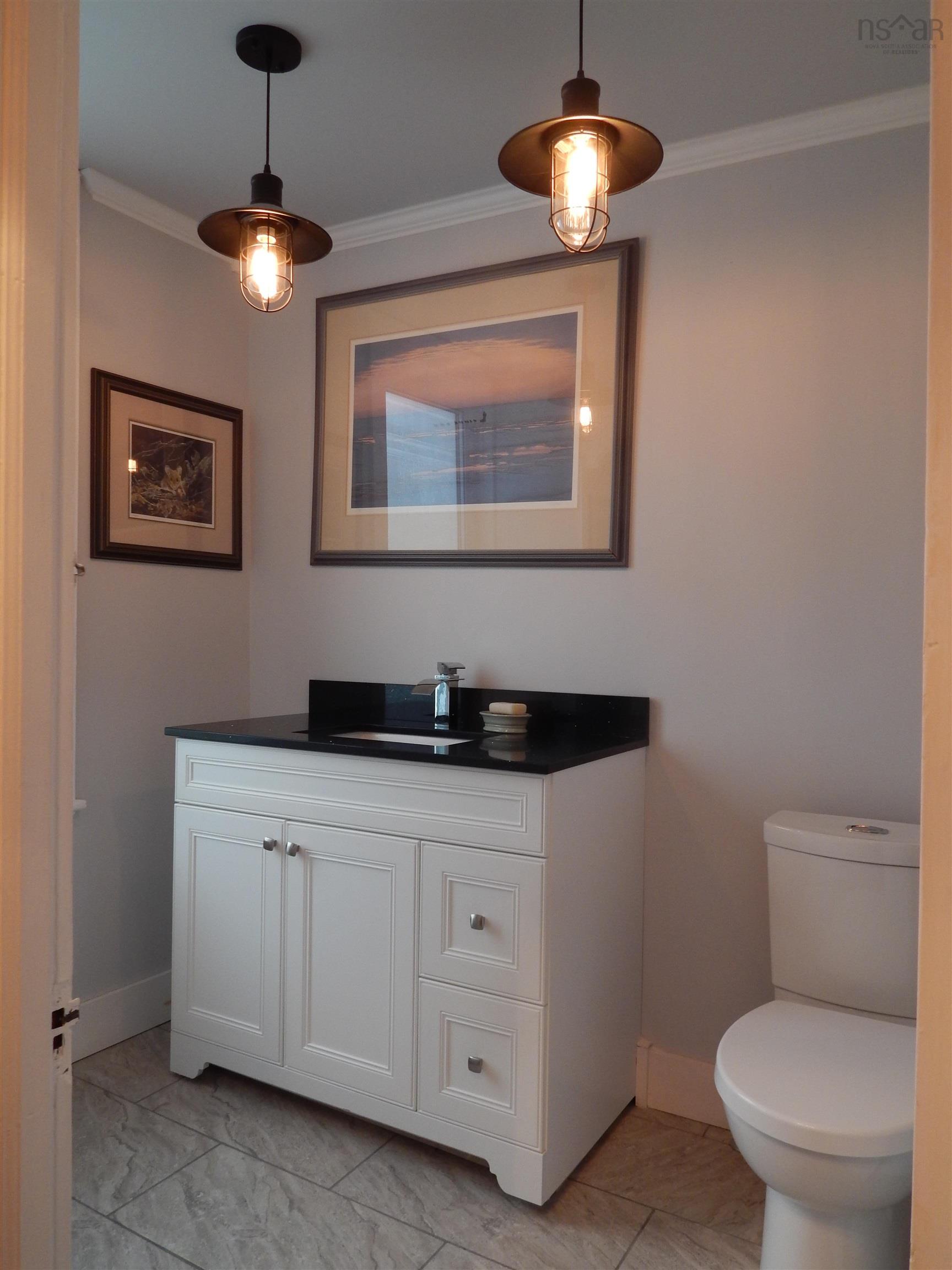 $719,900.00: 5888 331 Highway, Petite Rivière