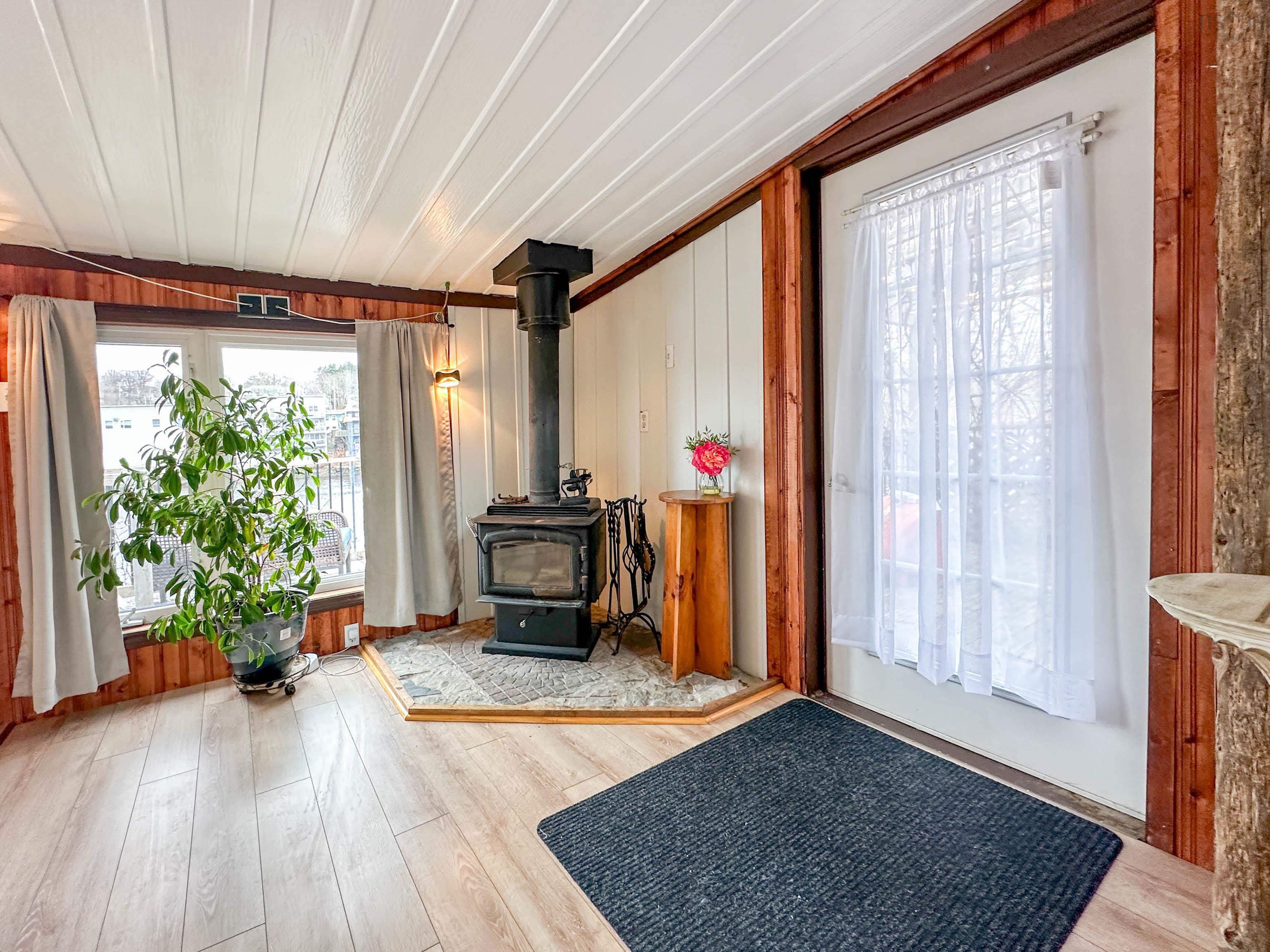 $434,900.00: 553 LAHAVE Street, Bridgewater