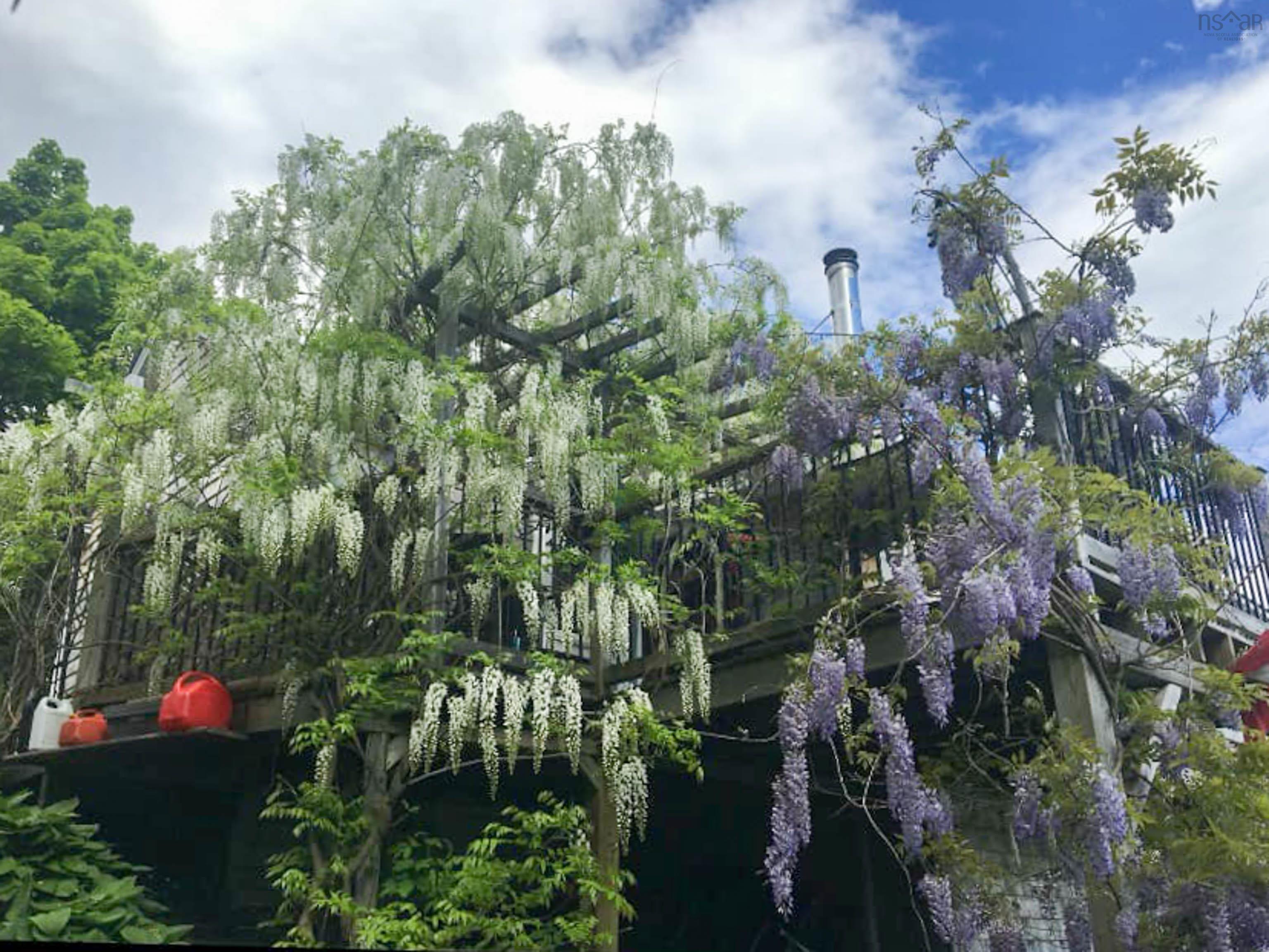 $434,900.00: 553 LAHAVE Street, Bridgewater