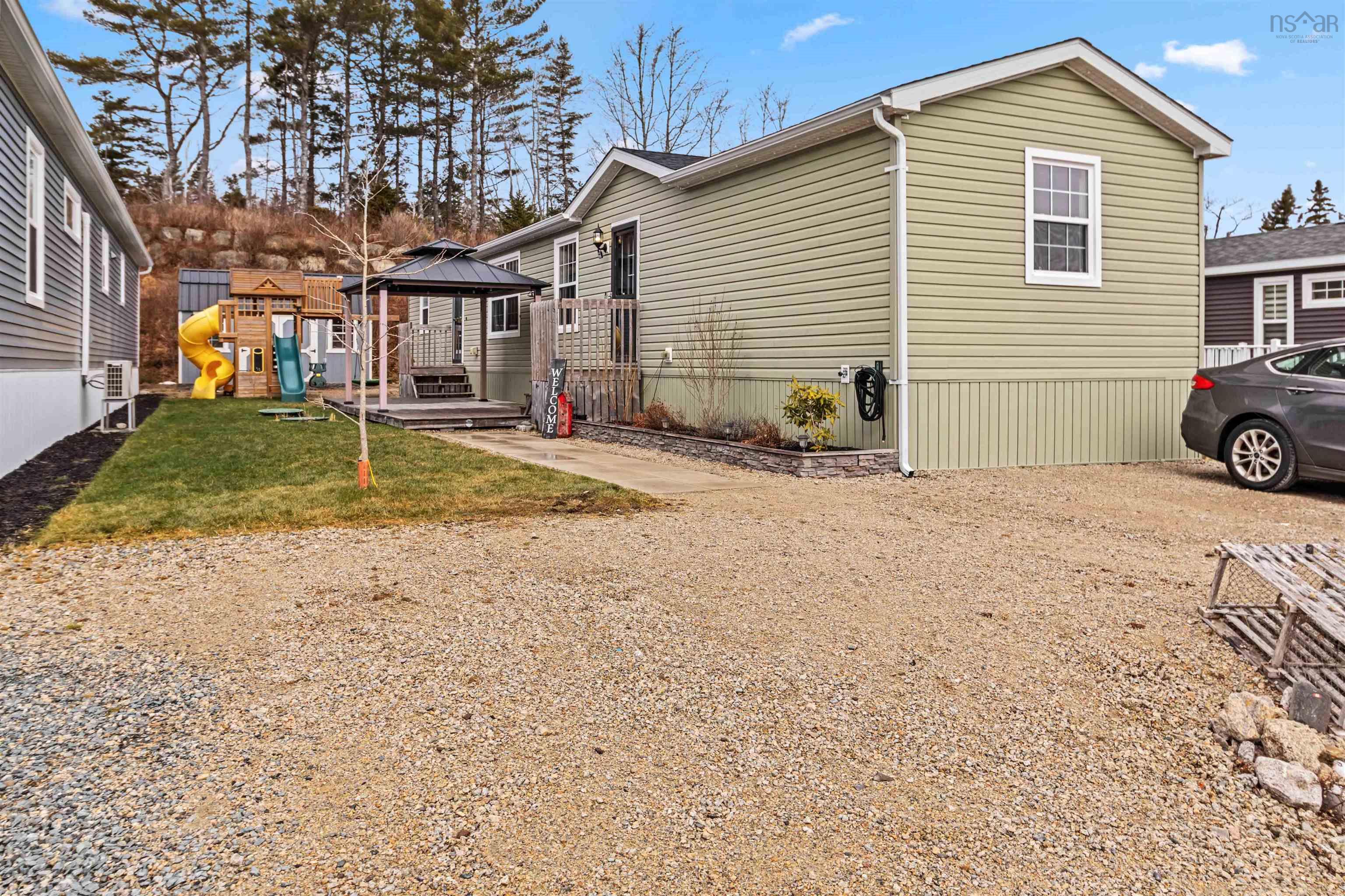 $274,900.00: 19 Breeze Circle, Simms Settlement