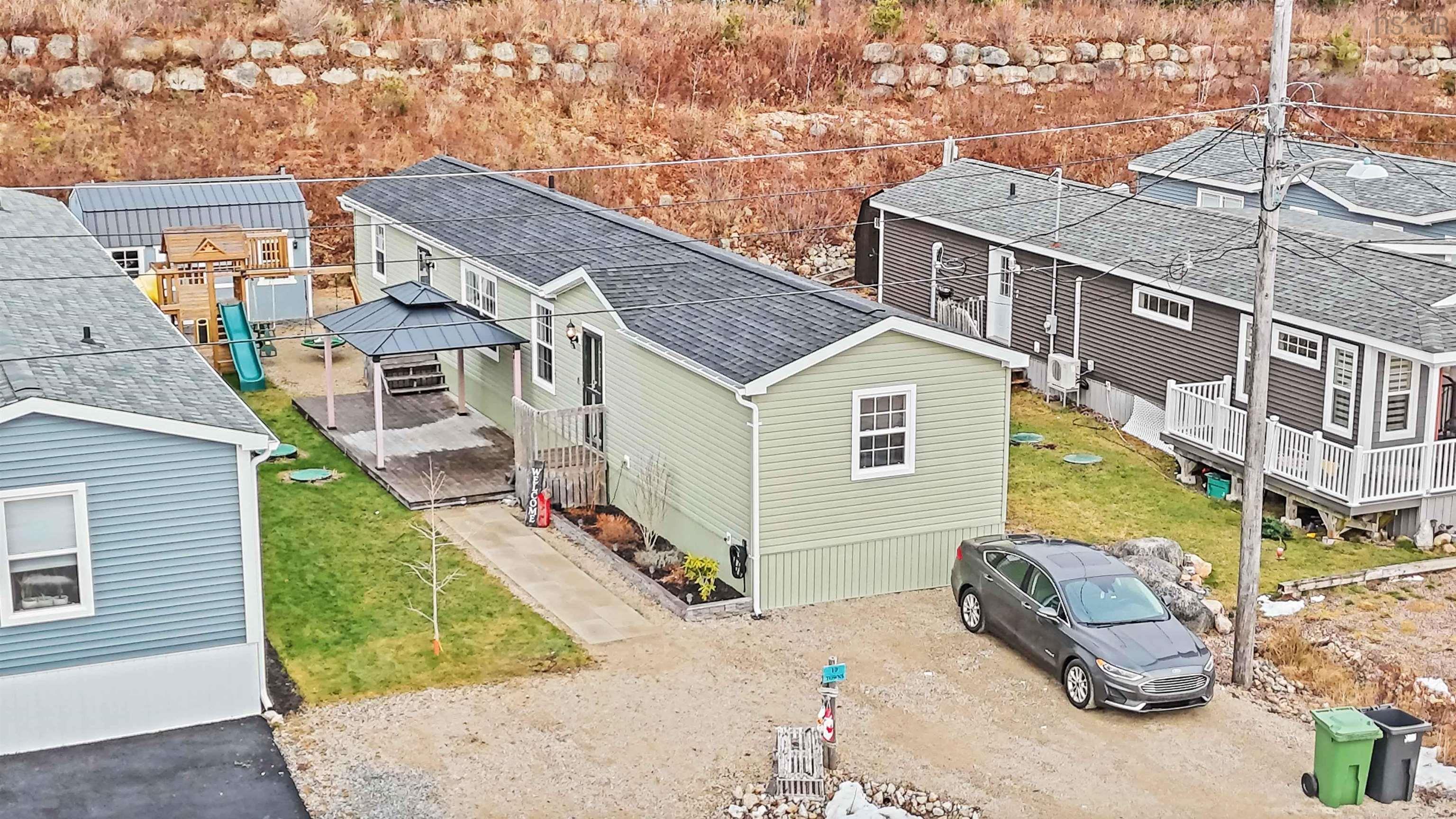 $274,900.00: 19 Breeze Circle, Simms Settlement