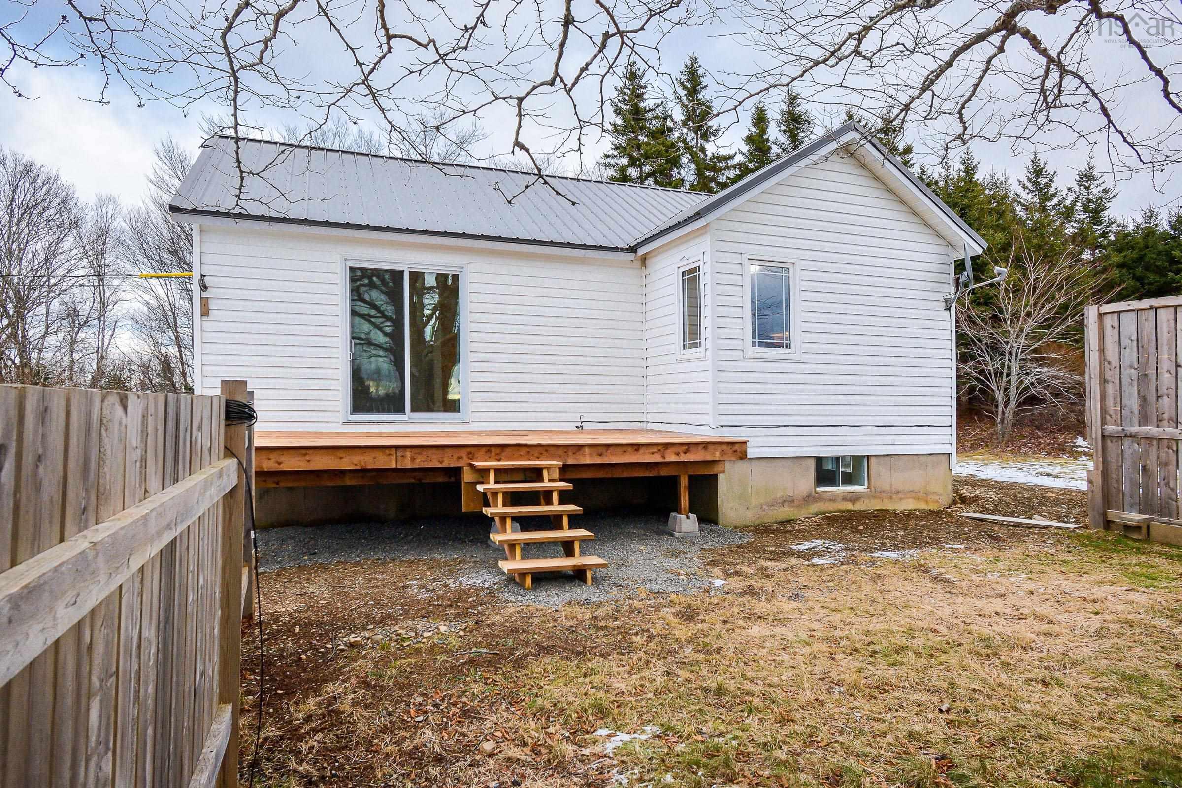 $249,900.00: 321 Hillside Road    Albert Bridge Road, Albert Bridge