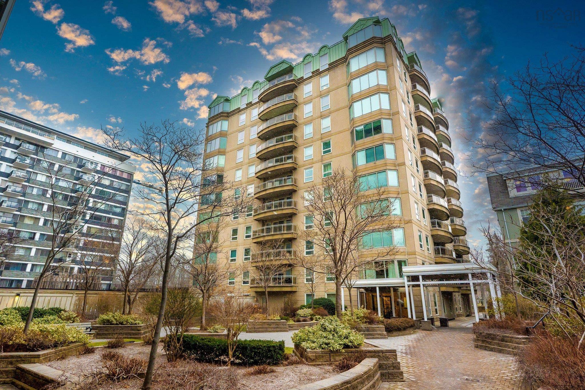 $799,900.00: 403 1540 Summer Street, Halifax