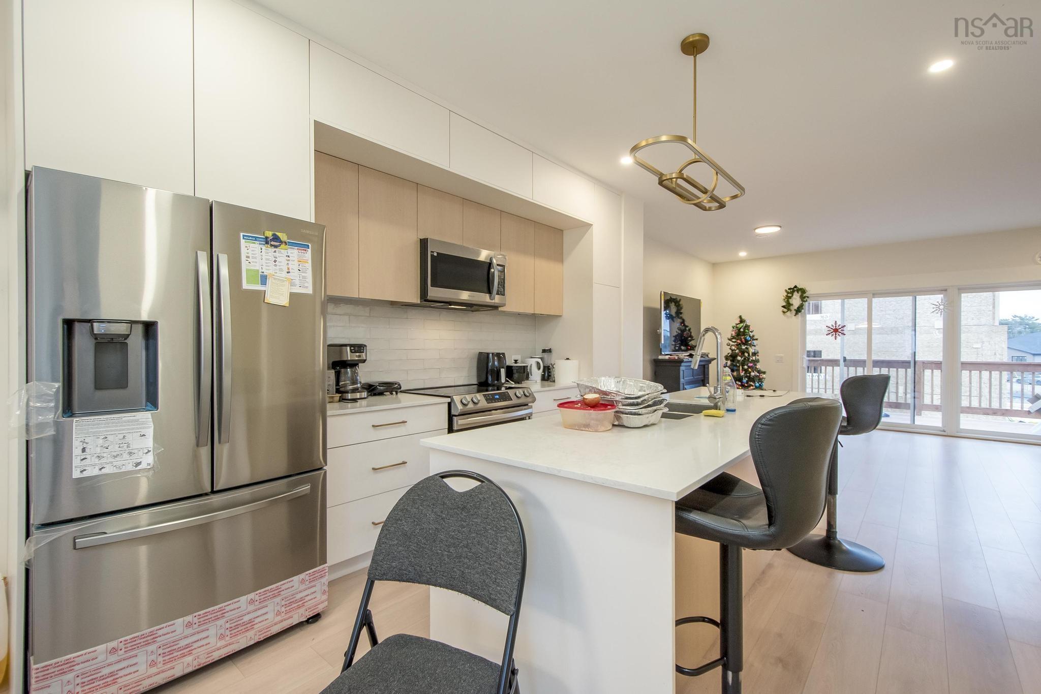 $650,000.00: 90 Honeygold Drive, Halifax