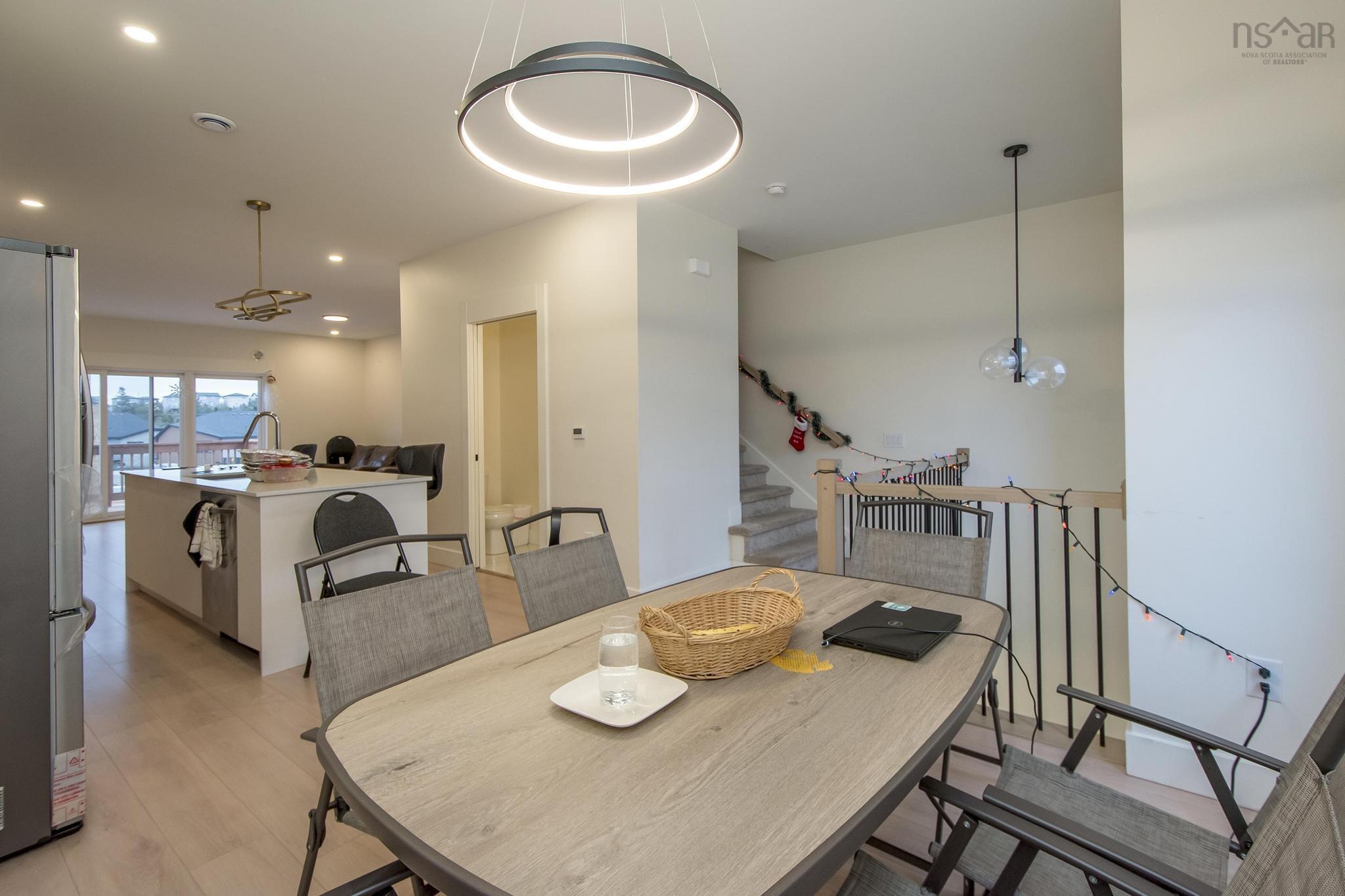 $650,000.00: 90 Honeygold Drive, Halifax
