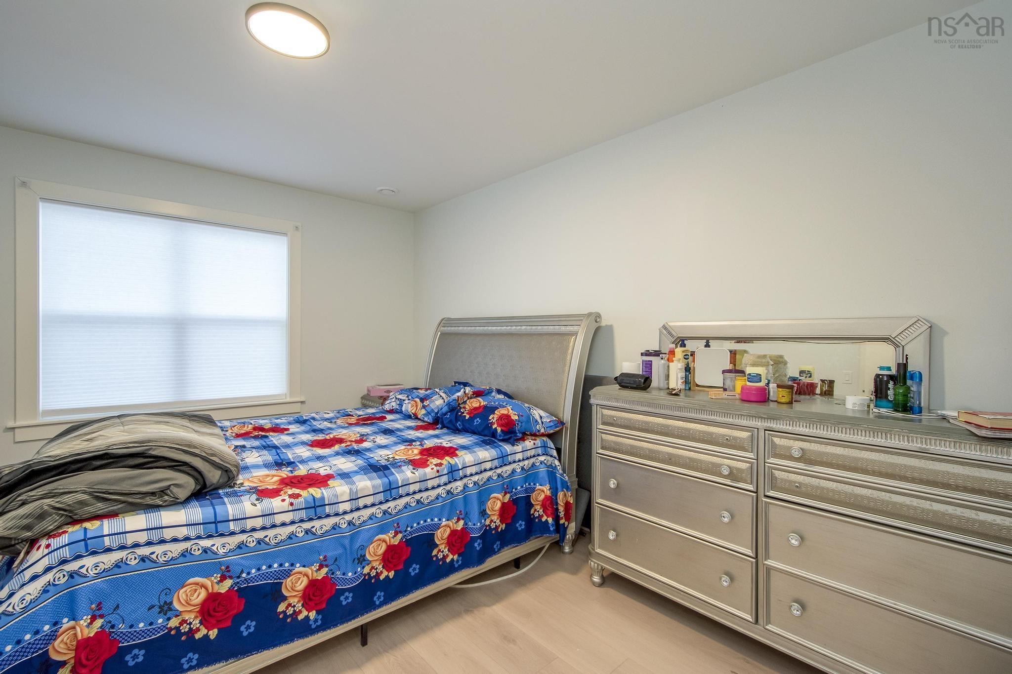 $650,000.00: 90 Honeygold Drive, Halifax