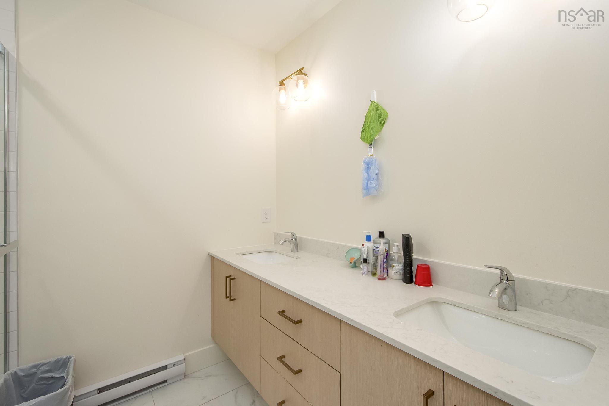 $650,000.00: 90 Honeygold Drive, Halifax