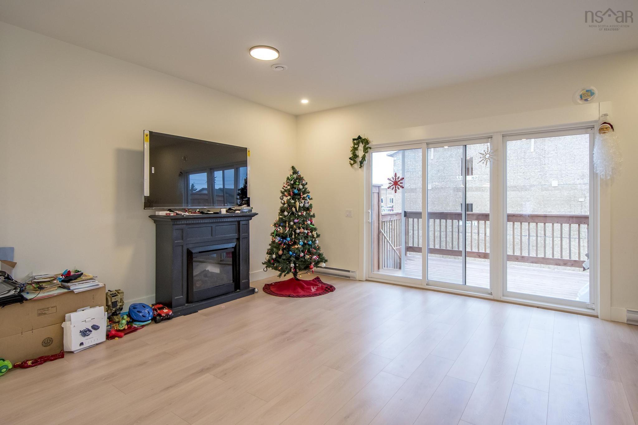 $650,000.00: 90 Honeygold Drive, Halifax
