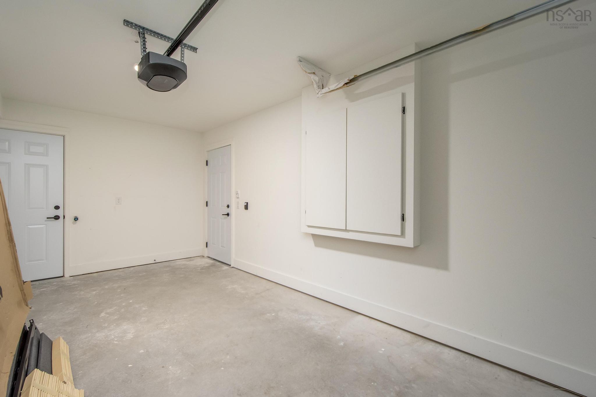 $650,000.00: 90 Honeygold Drive, Halifax