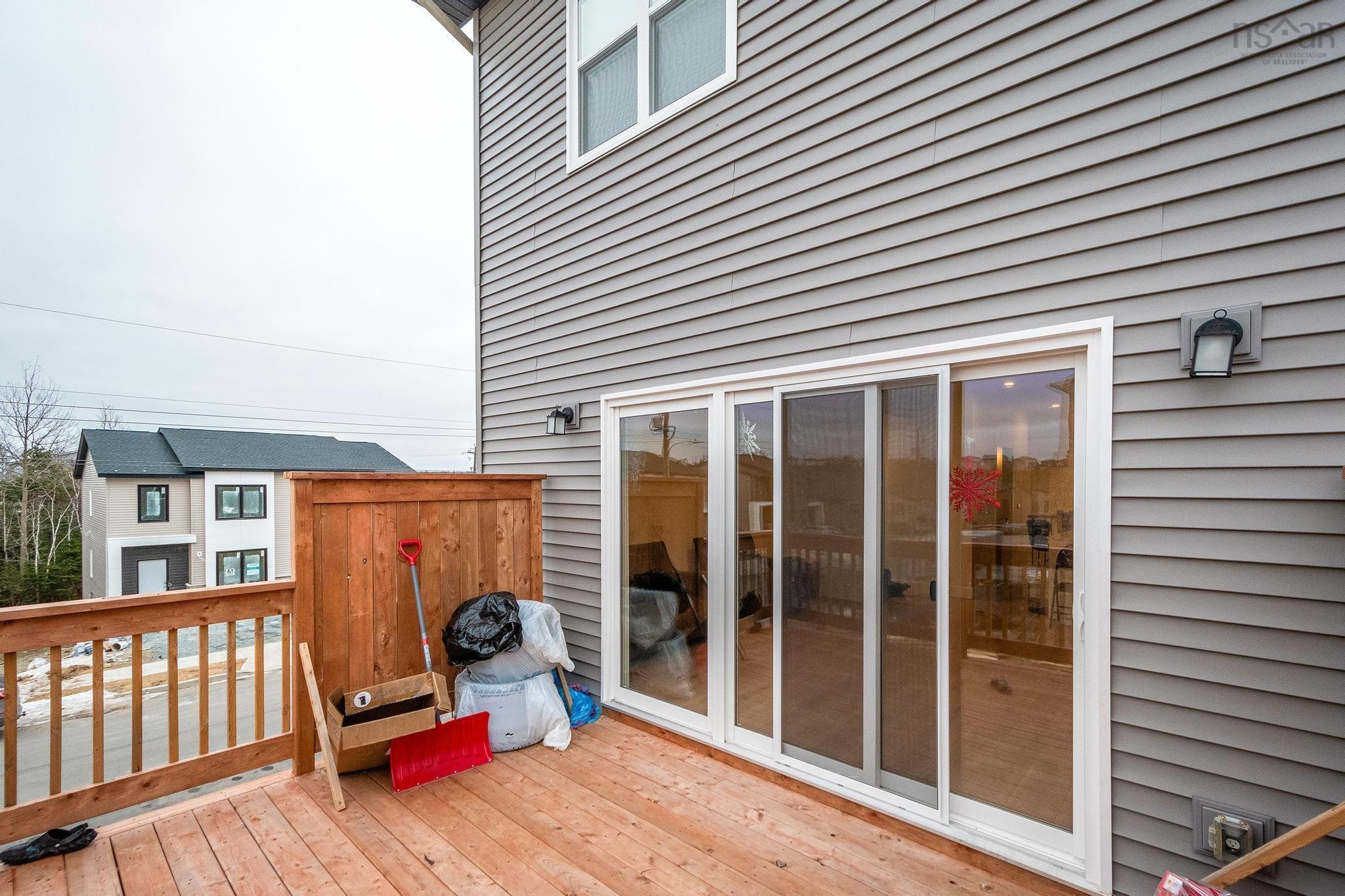 $650,000.00: 90 Honeygold Drive, Halifax