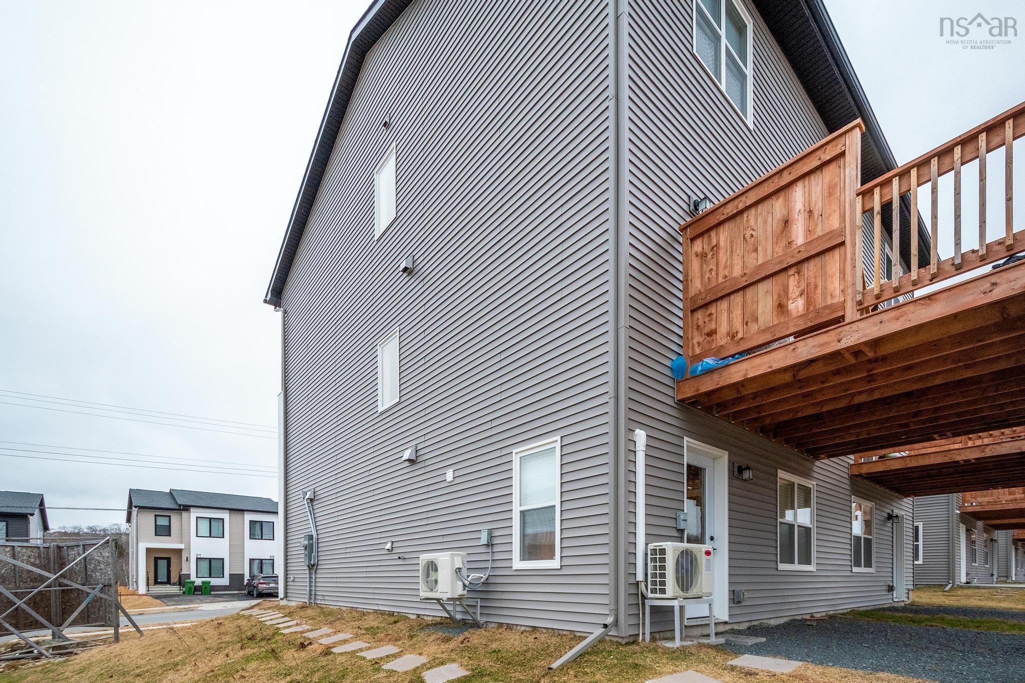 $650,000.00: 90 Honeygold Drive, Halifax