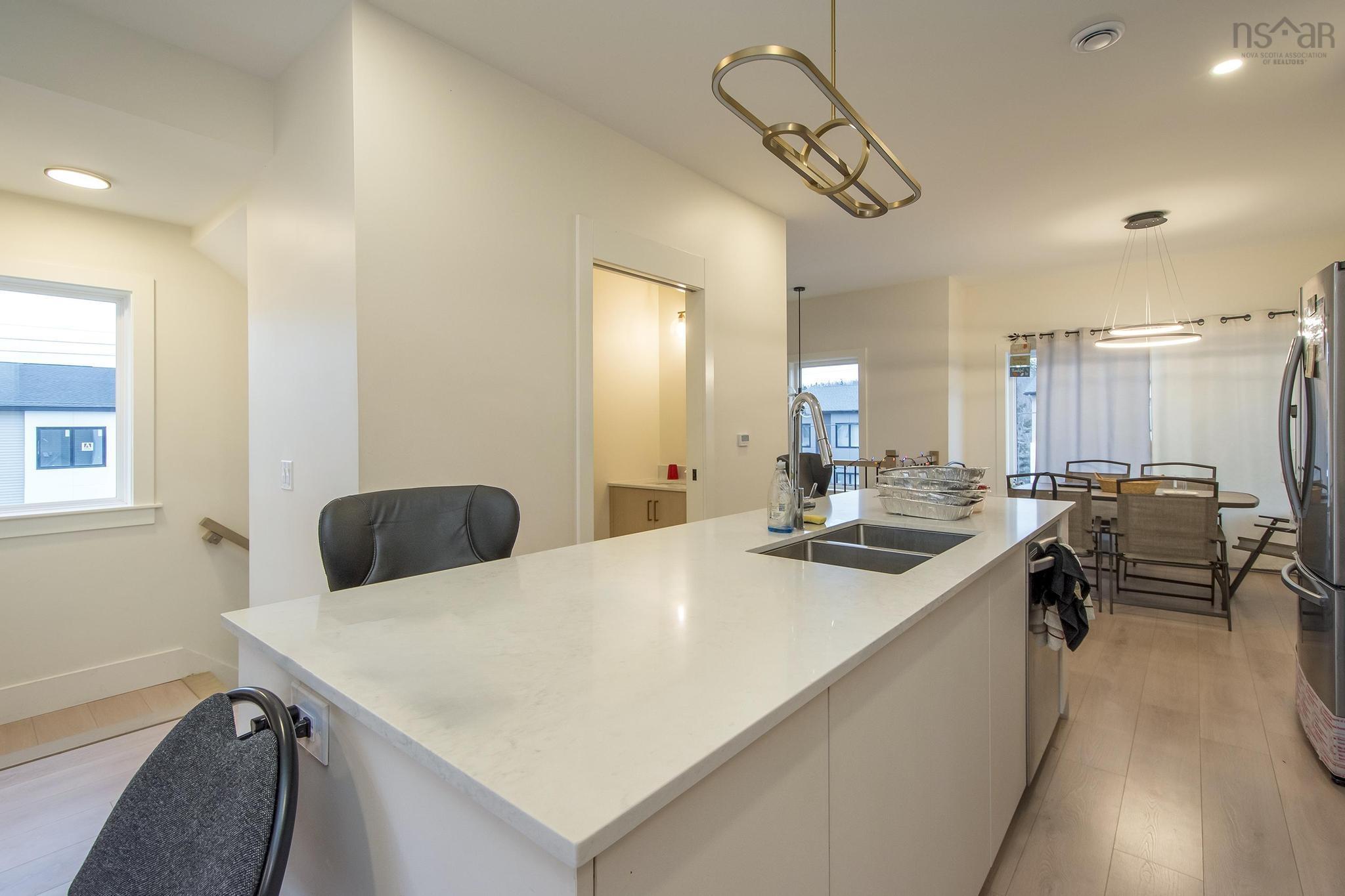 $650,000.00: 90 Honeygold Drive, Halifax