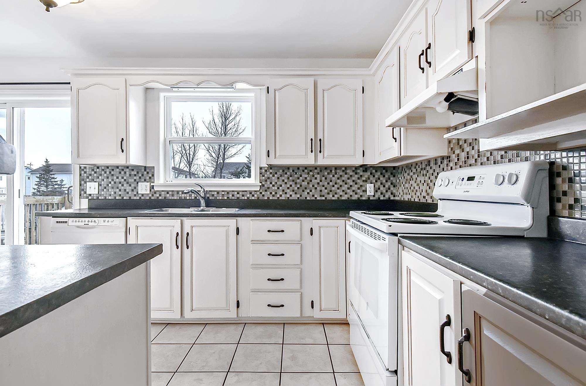 $489,900.00: 153 Brentwood Avenue, Timberlea