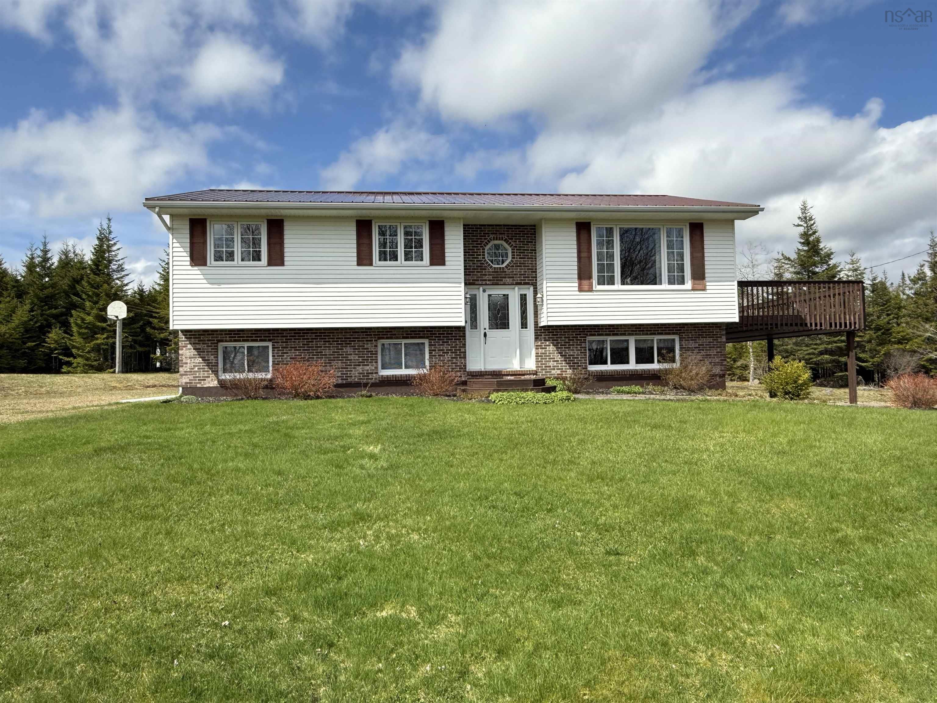 $299,000.00: 357 Old Road Hill Road, Sherbrooke