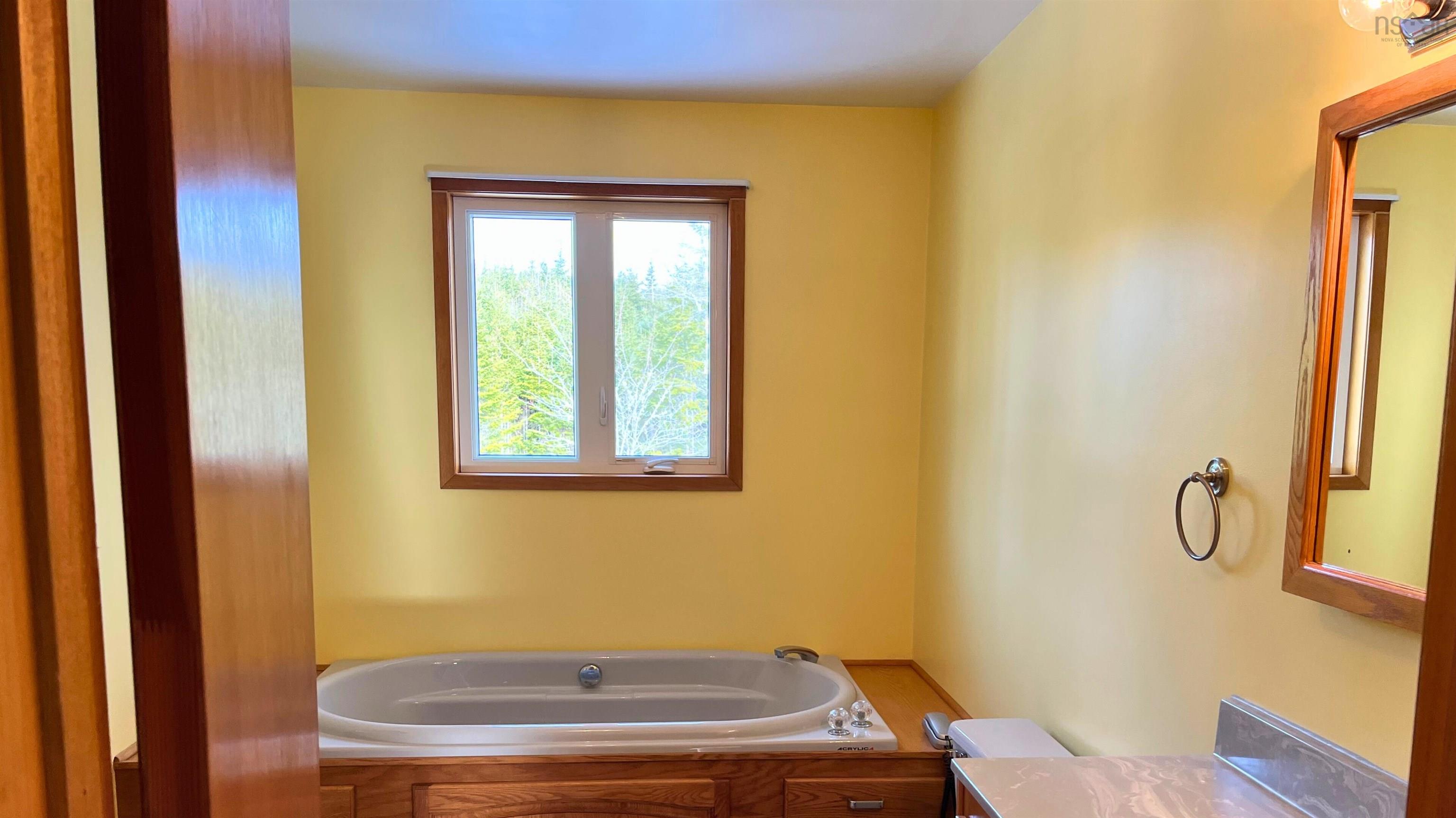 $299,000.00: 357 Old Road Hill Road, Sherbrooke