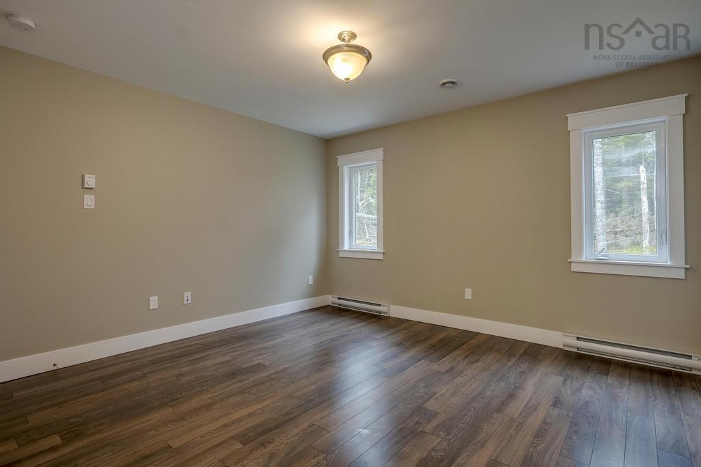 $399,900.00: 25 Founders Court, Porters Lake