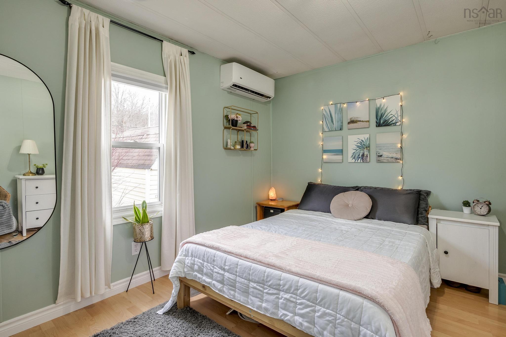 $195,000.00: 27 Brook Crescent, Middle Sackville