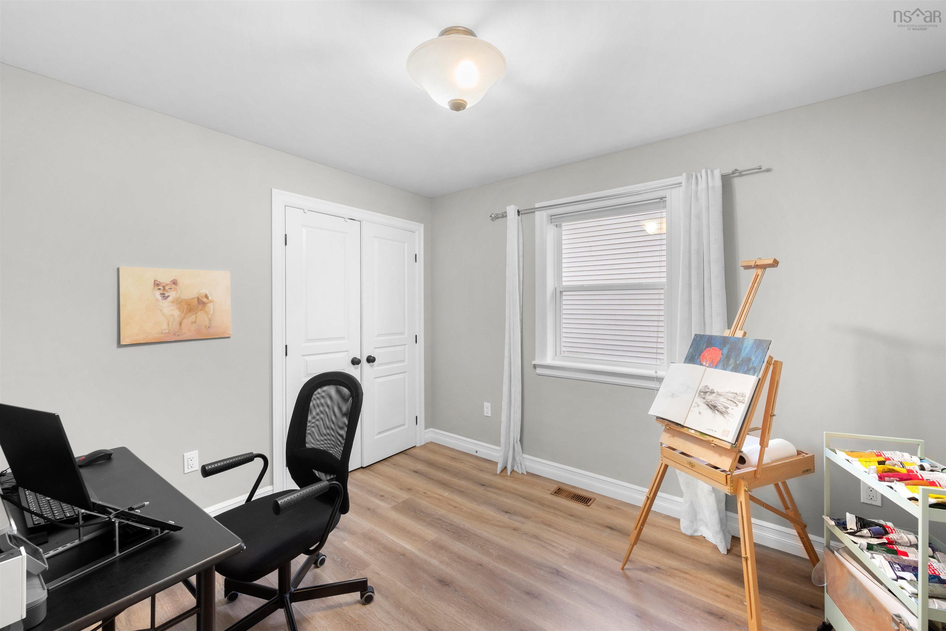 $1,099,900.00: 59 Sedgewick Place, Bedford