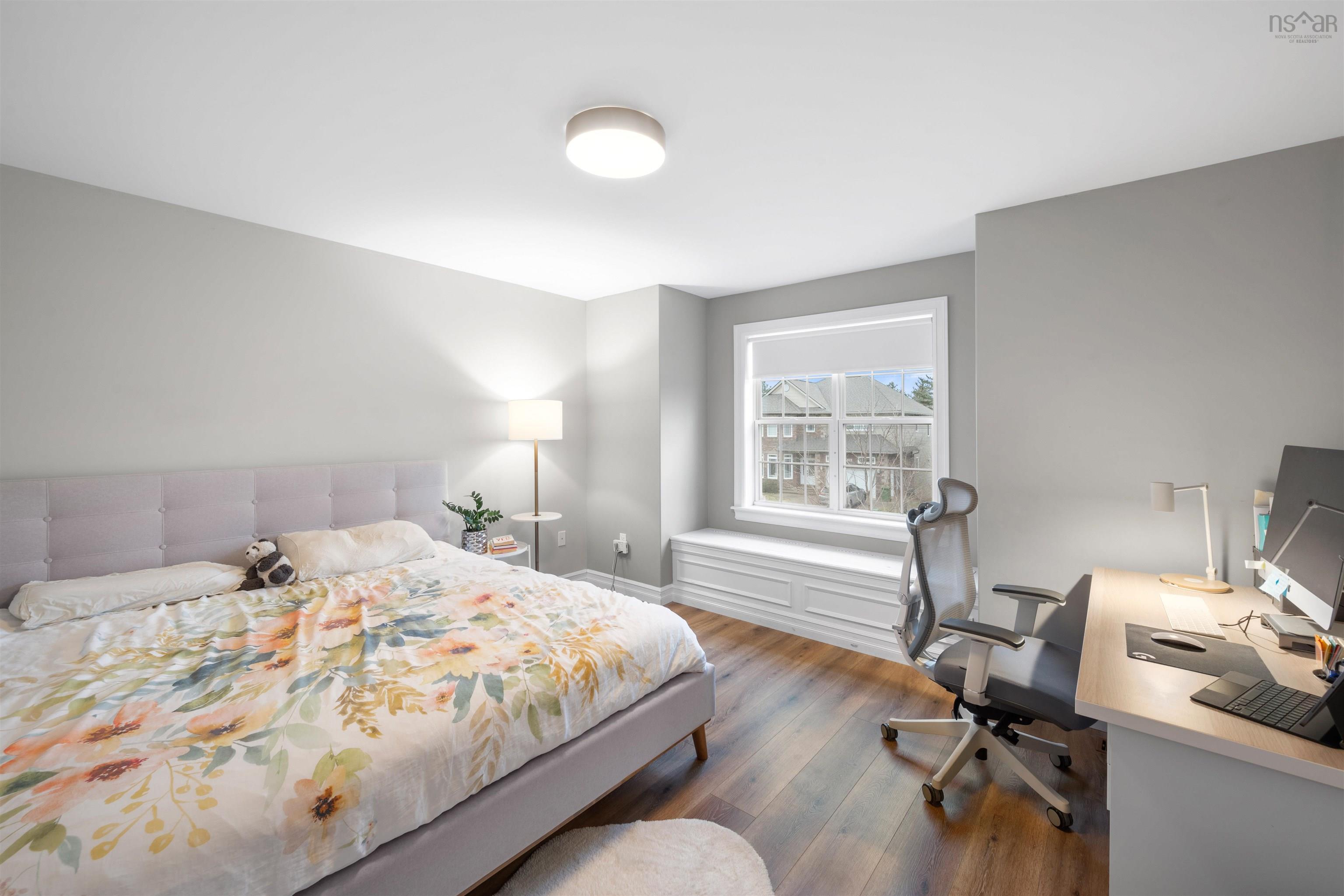 $1,099,900.00: 59 Sedgewick Place, Bedford