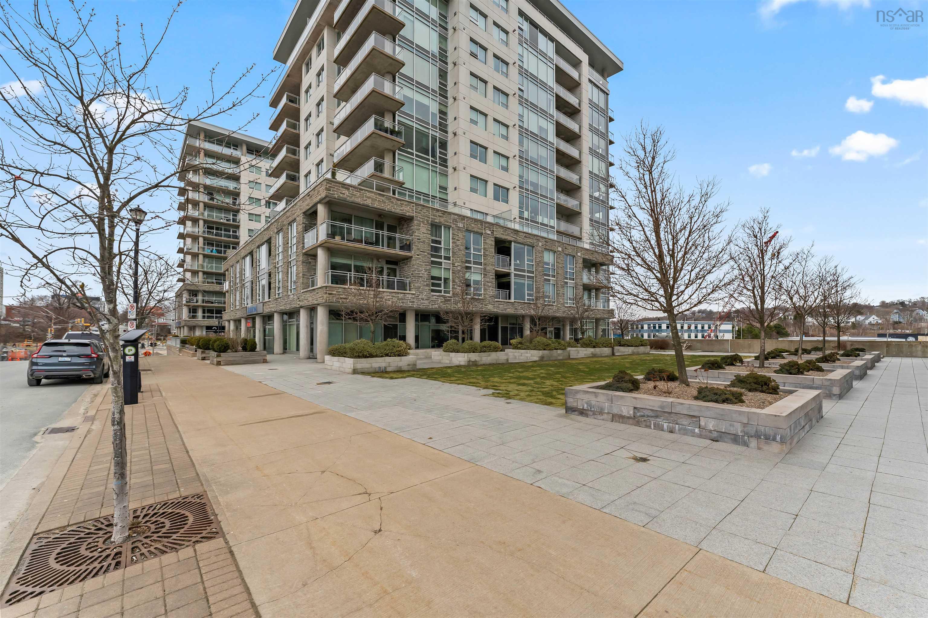 $599,900.00: 1003 31 Kings Wharf Place, Dartmouth
