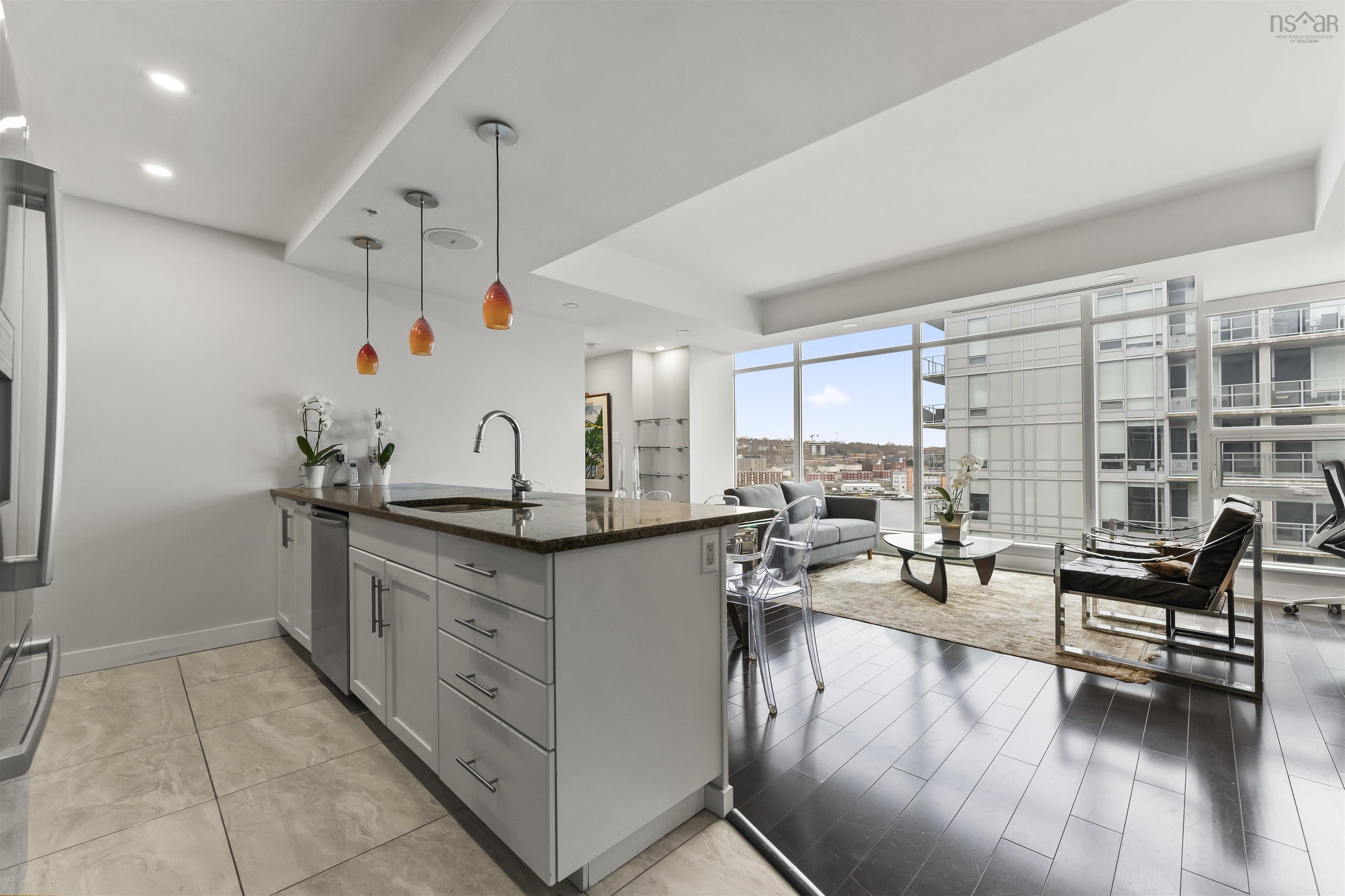 $599,900.00: 1003 31 Kings Wharf Place, Dartmouth