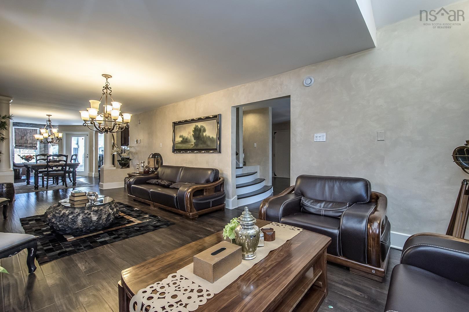 $1,595,900.00: 775 YOUNG Avenue, Halifax
