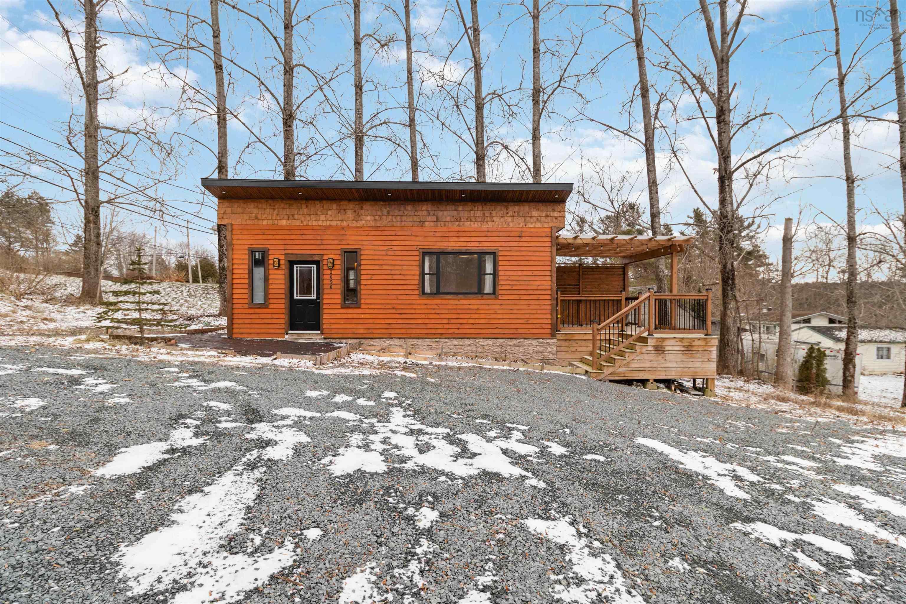 $385,000.00: 2090 Sackville Drive, Middle Sackville