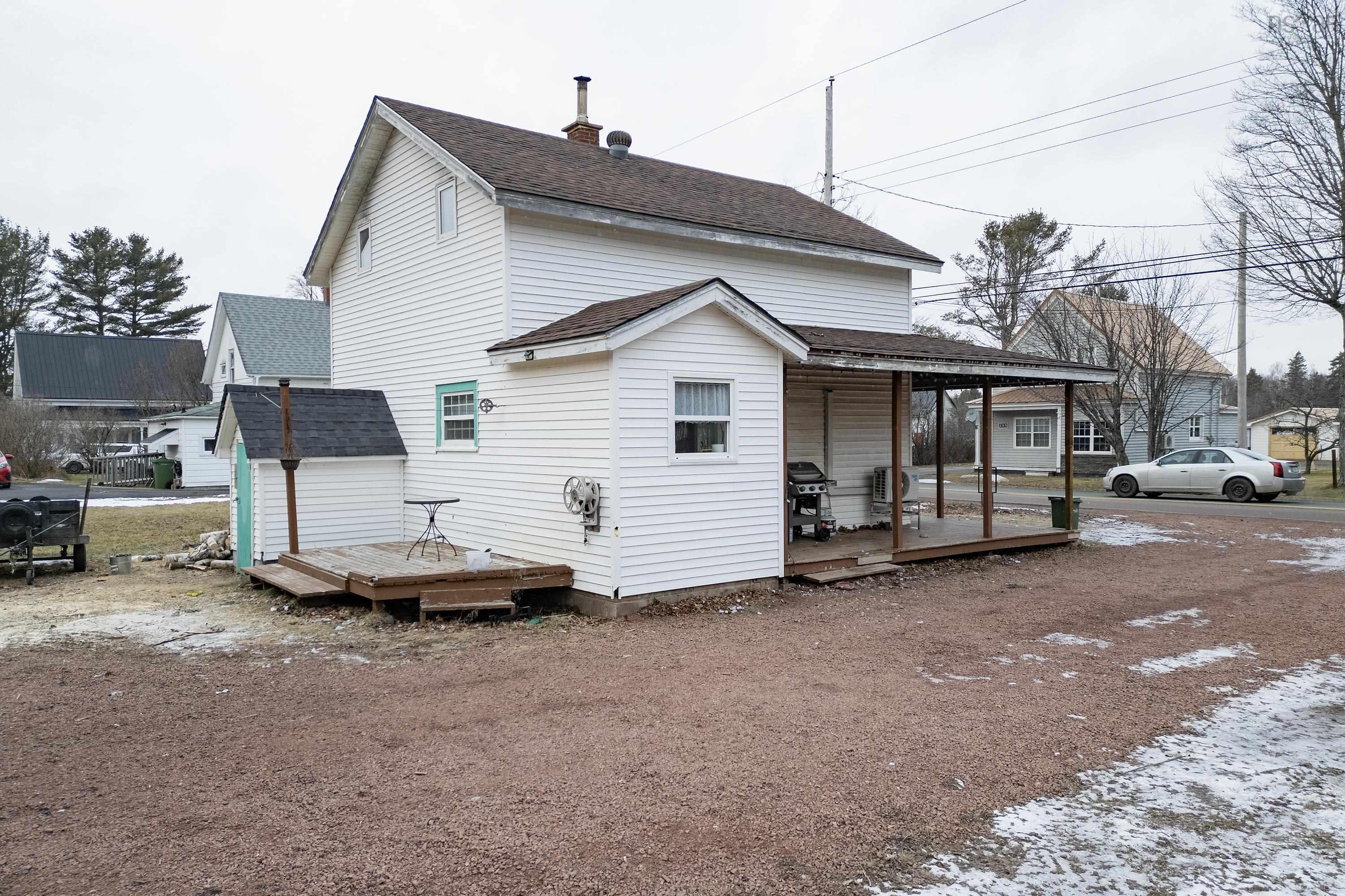 $179,900.00: 266 Two Islands Road, Parrsboro