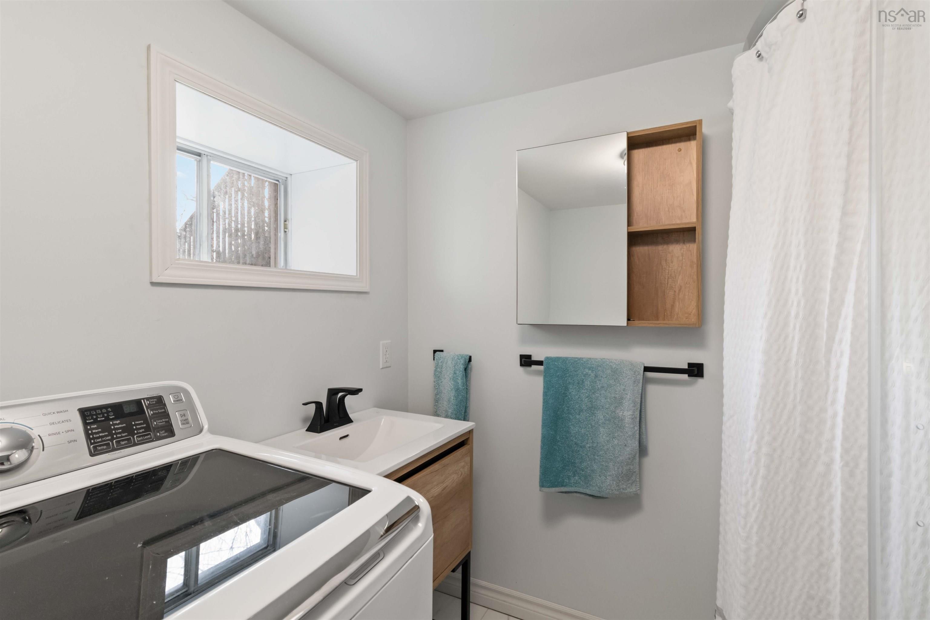 $399,900.00: 35 Rankin Drive, Lower Sackville