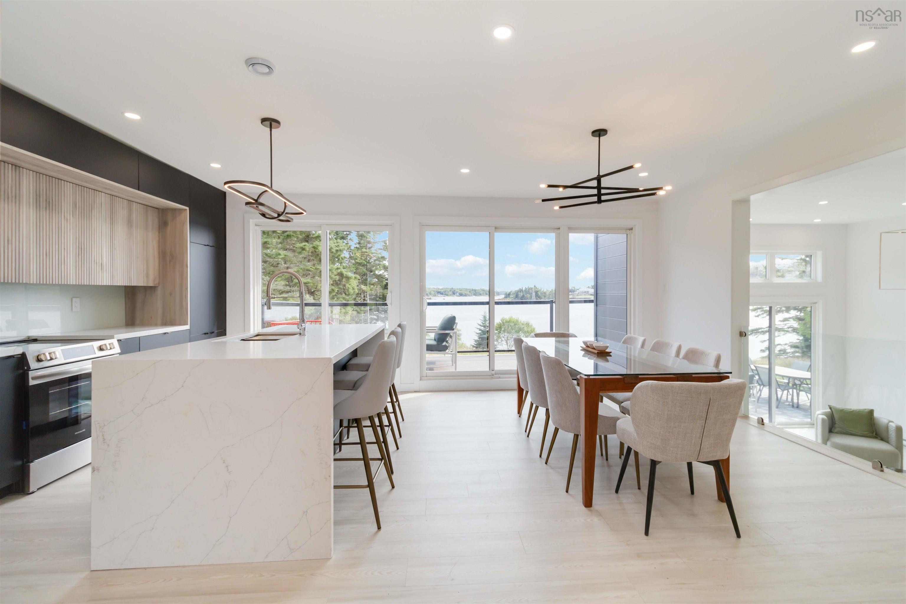$1,950,000.00: 3432/3434 Prospect Road, Whites Lake