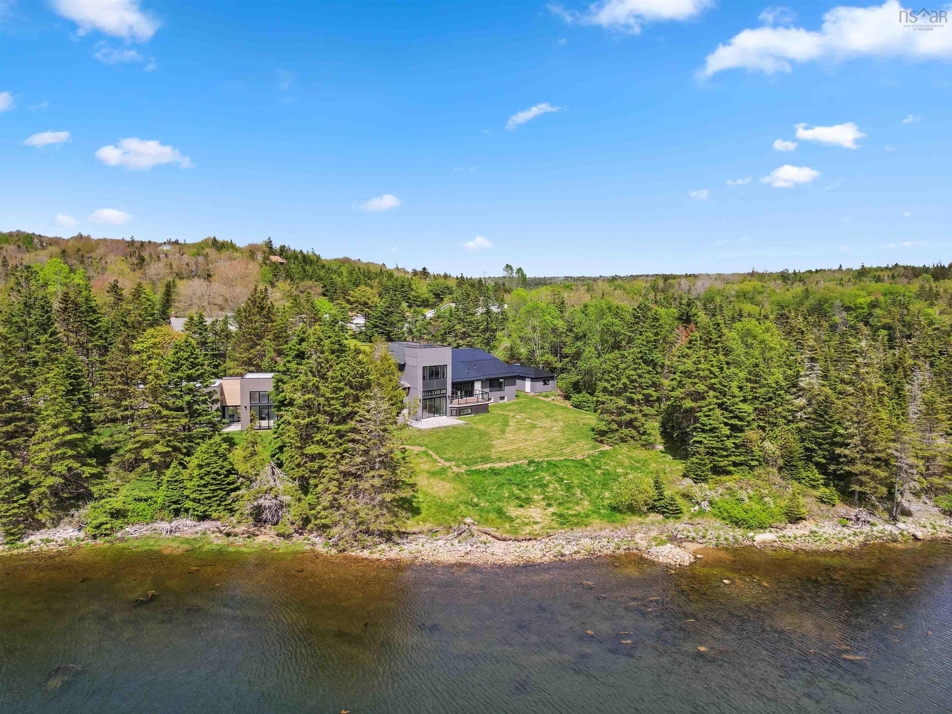 $1,950,000.00: 3432/3434 Prospect Road, Whites Lake