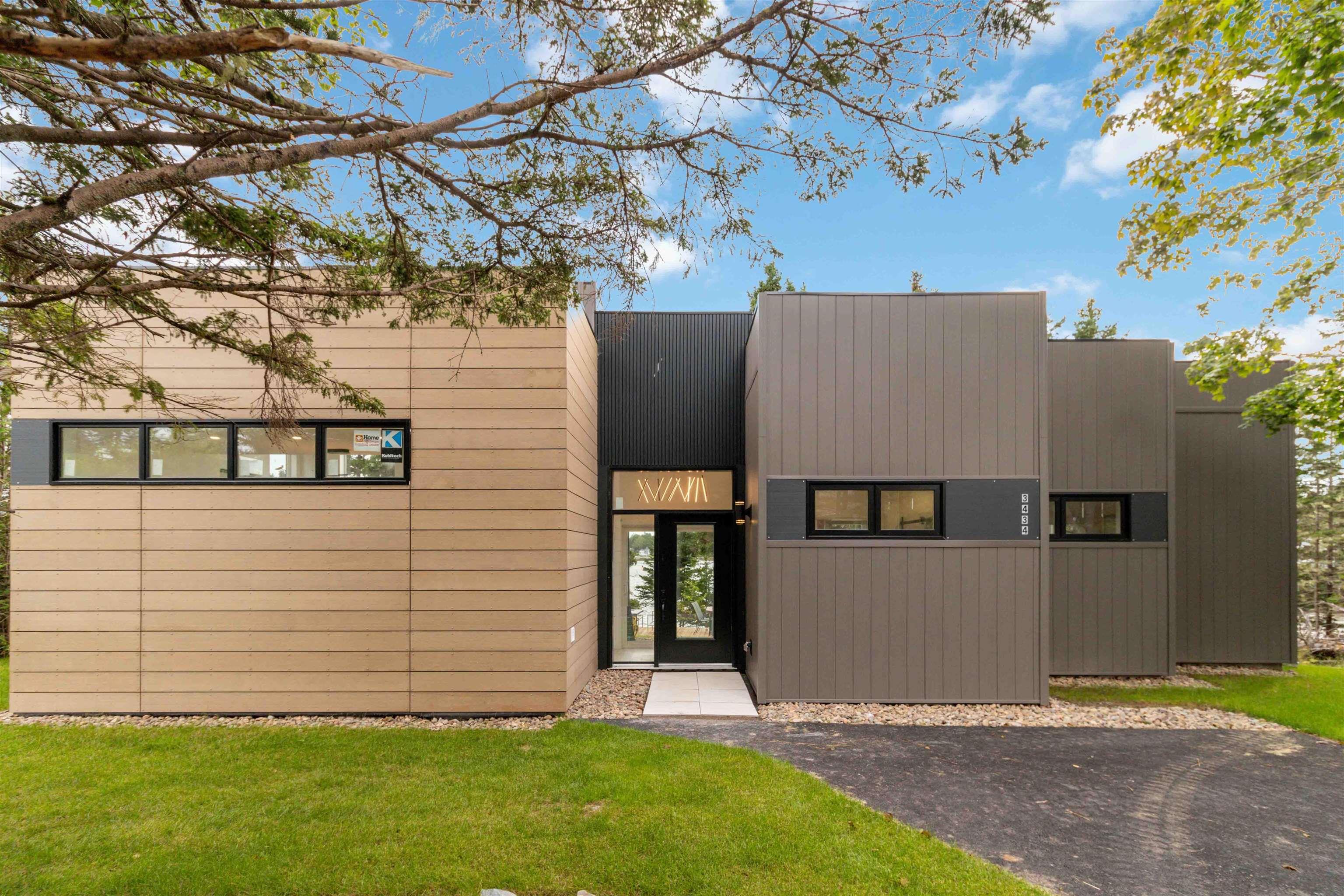 $1,950,000.00: 3432/3434 Prospect Road, Whites Lake