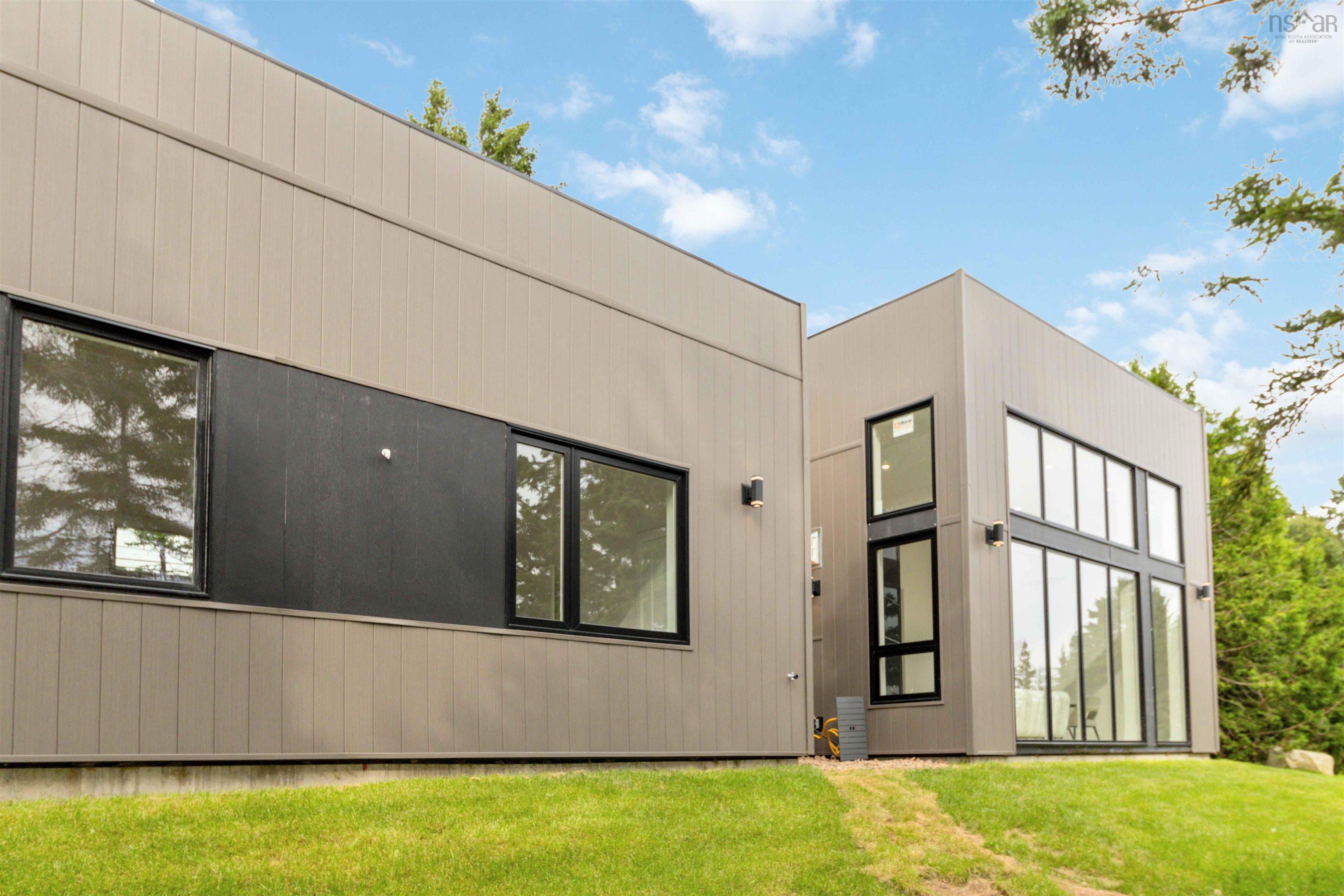 $1,950,000.00: 3432/3434 Prospect Road, Whites Lake