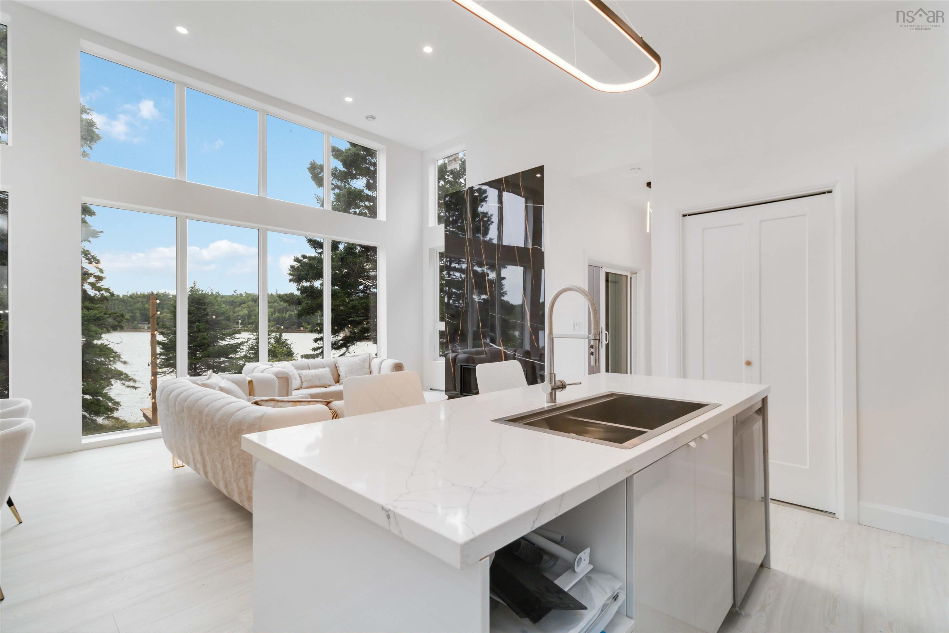 $1,950,000.00: 3432/3434 Prospect Road, Whites Lake