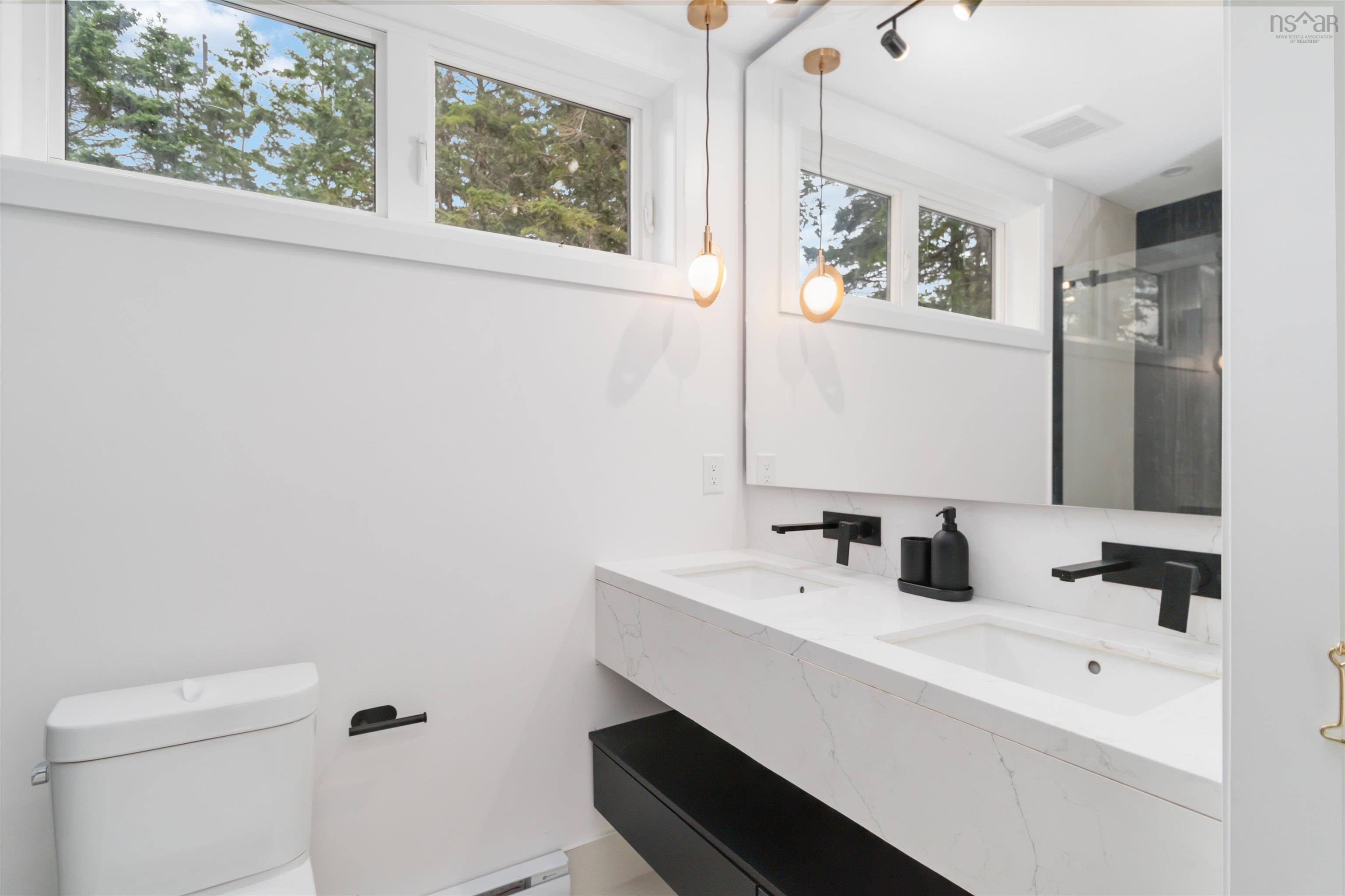 $1,950,000.00: 3432/3434 Prospect Road, Whites Lake
