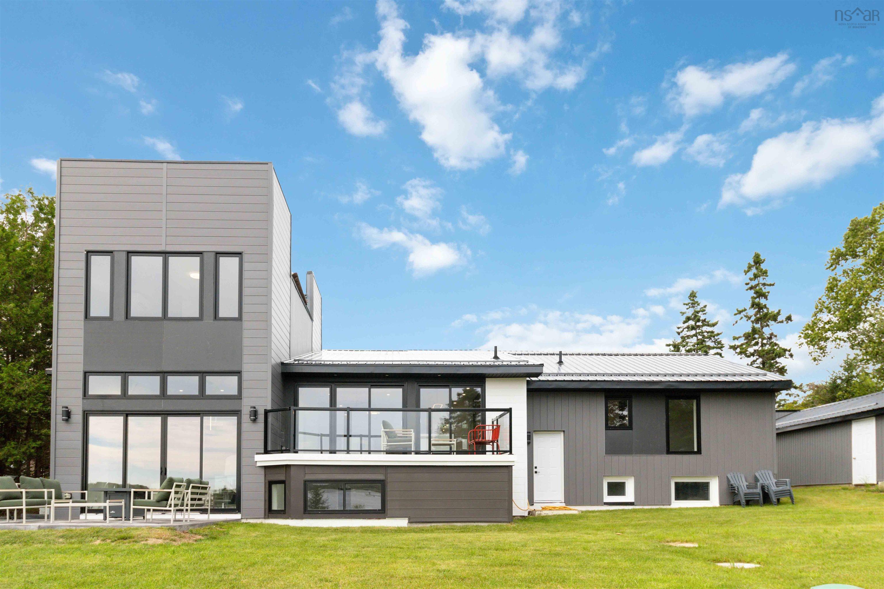 $1,950,000.00: 3432/3434 Prospect Road, Whites Lake