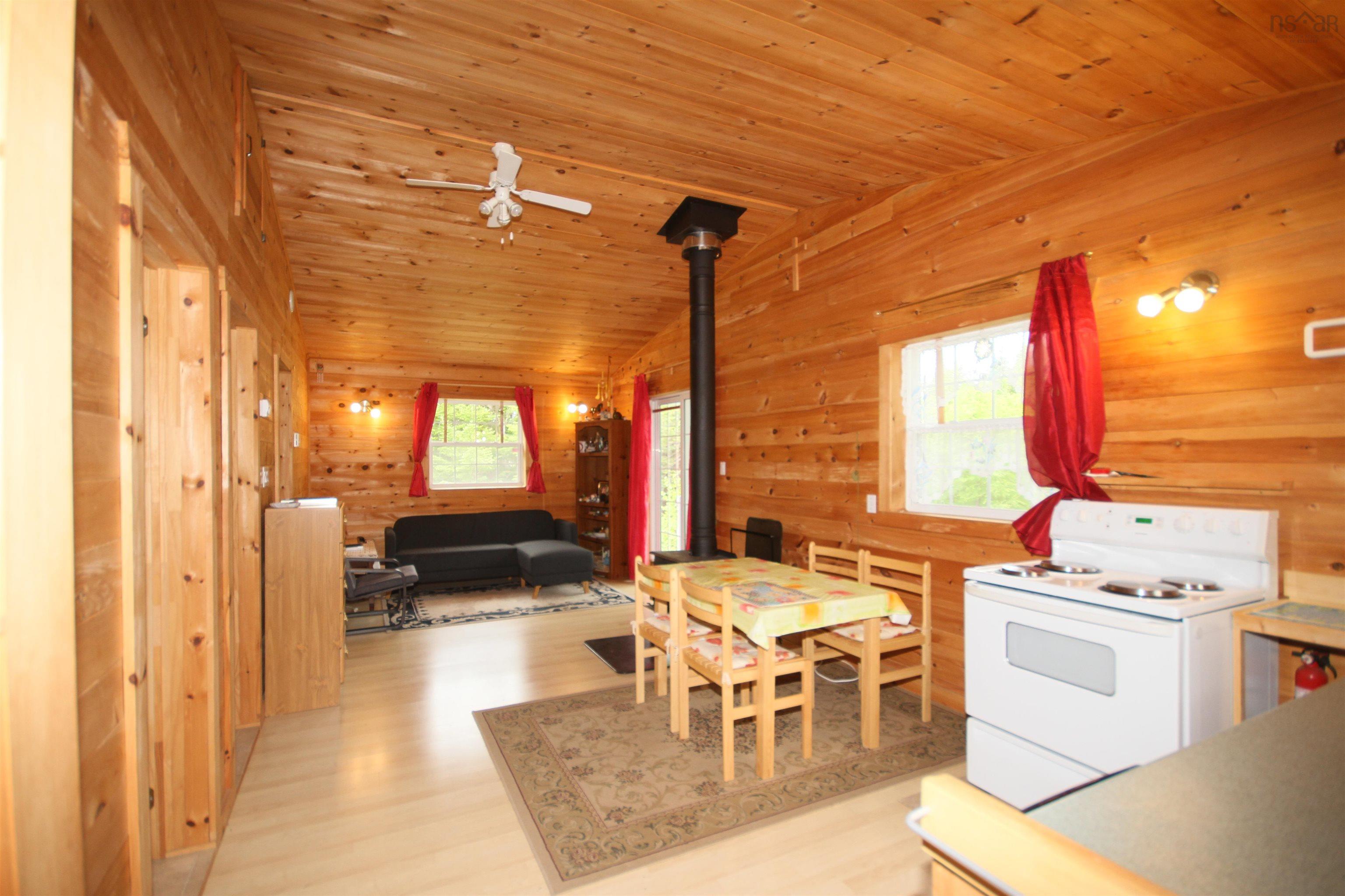 $199,900.00: 109 Cenotaph Road, Glenora
