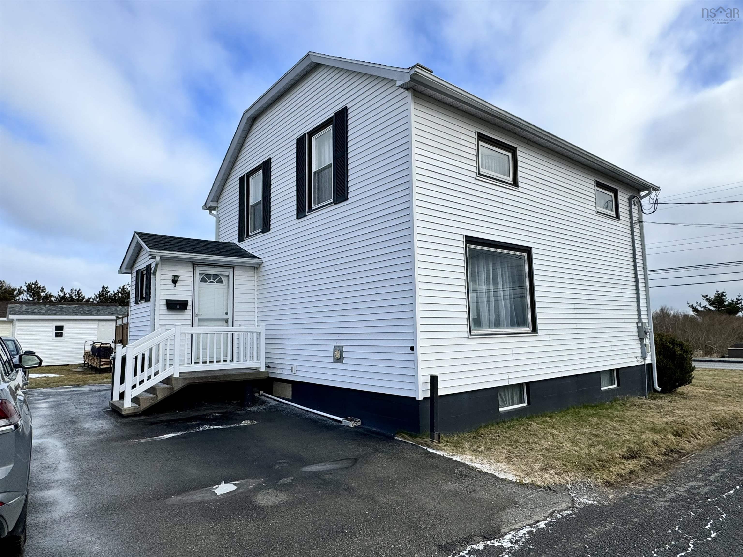 $179,000.00: 90 Highland Street, Glace Bay