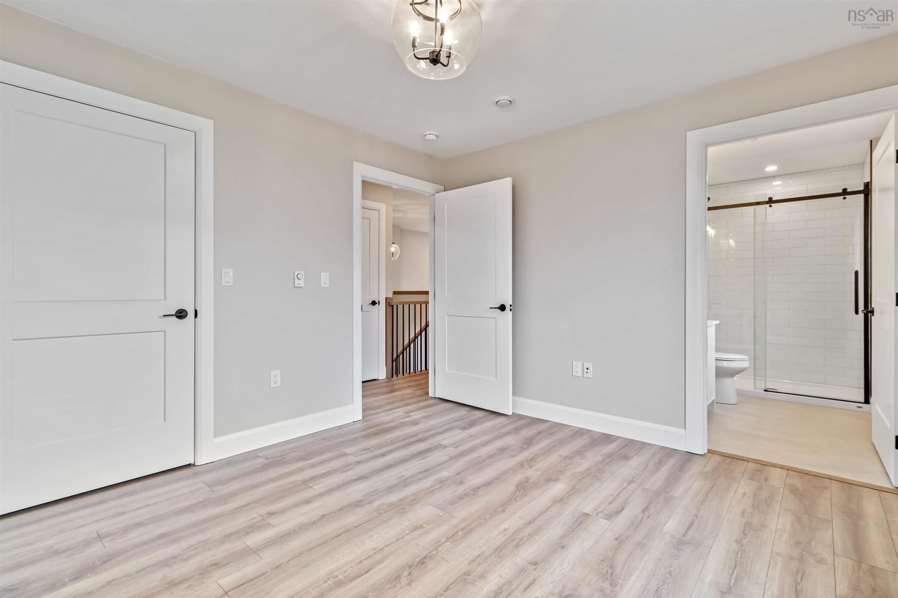$563,900.00: 16 Coralberry, Porters Lake