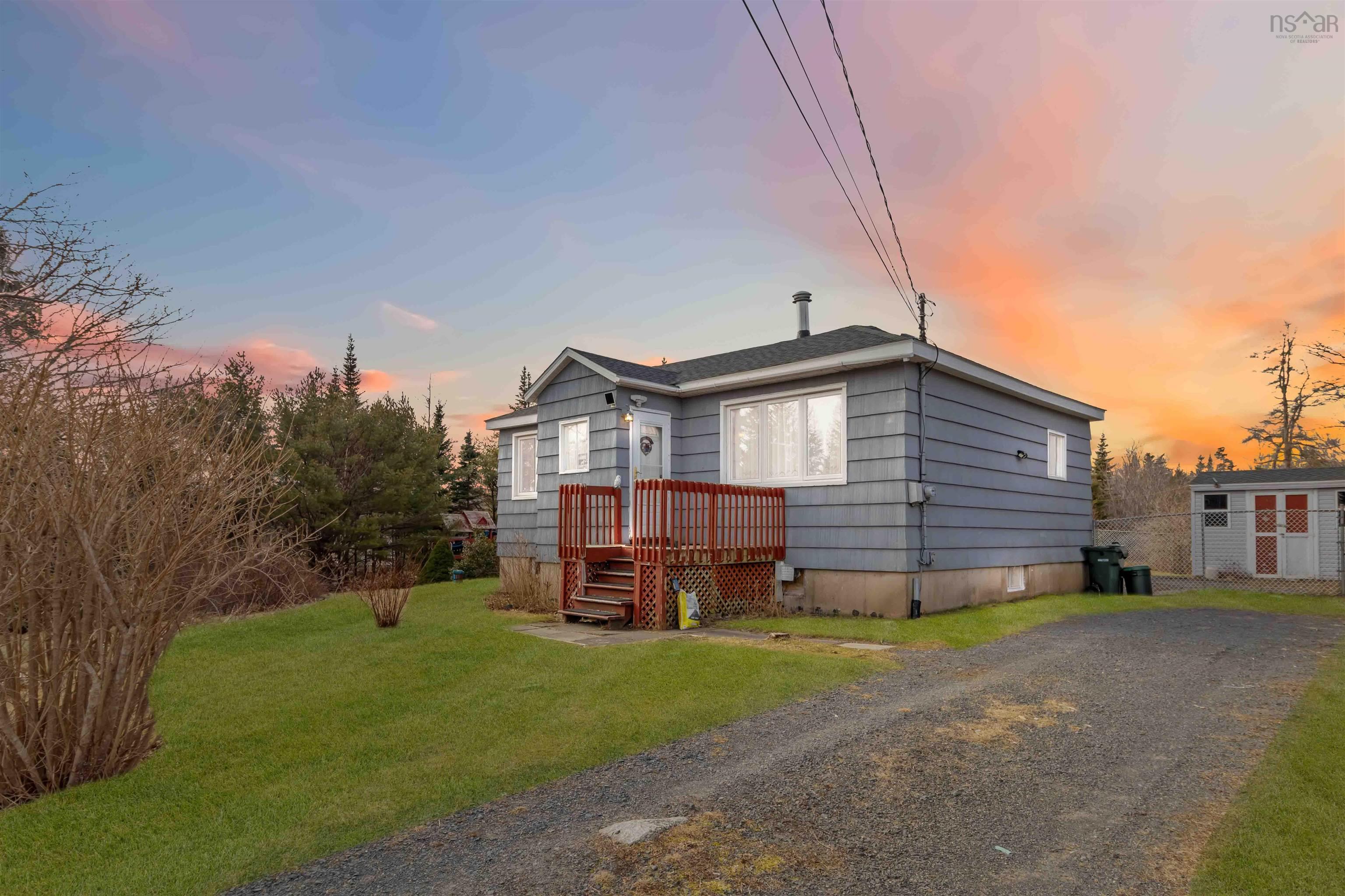 $399,900.00: 2725 Old Sambro Road, Williamswood