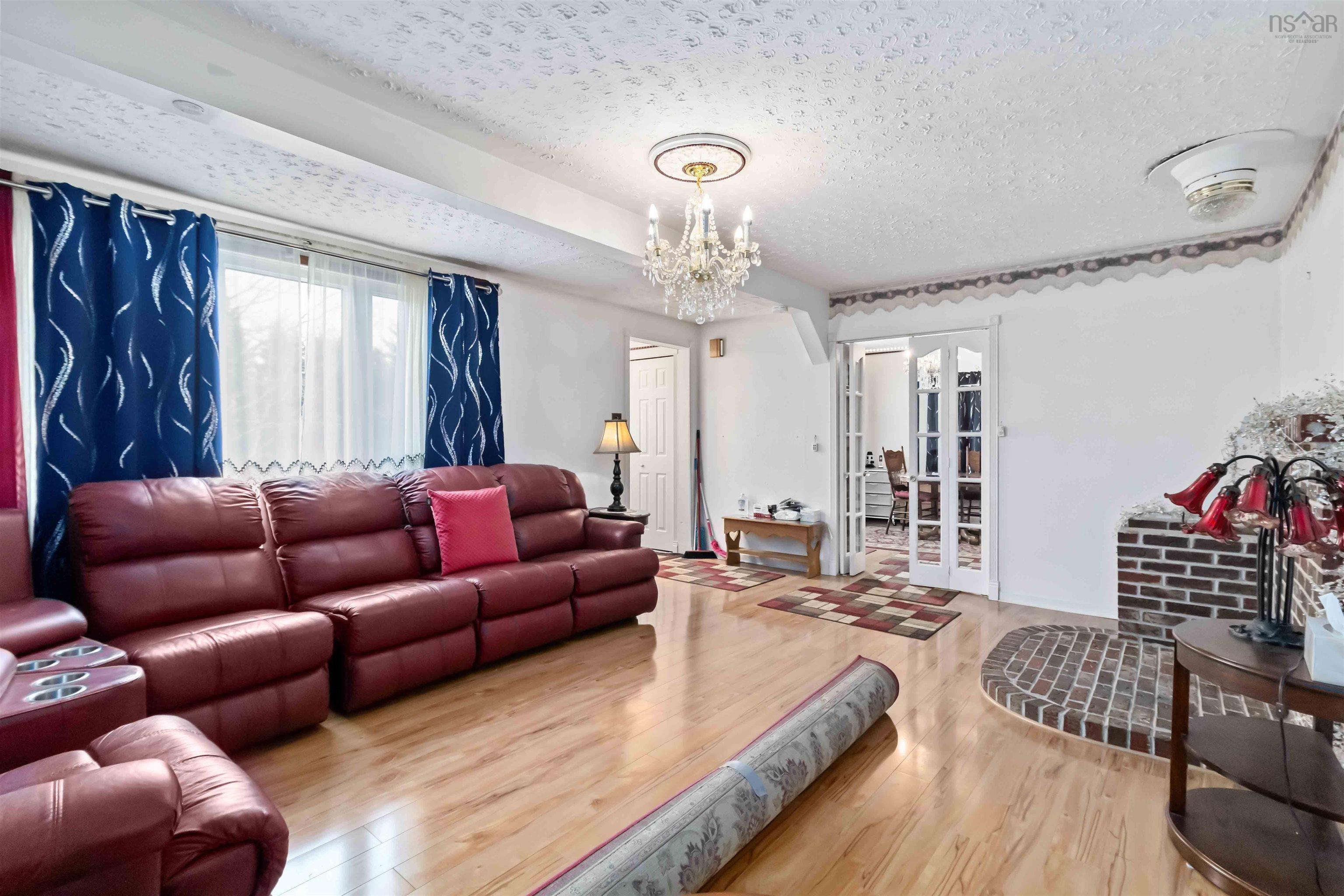 $399,900.00: 2725 Old Sambro Road, Williamswood