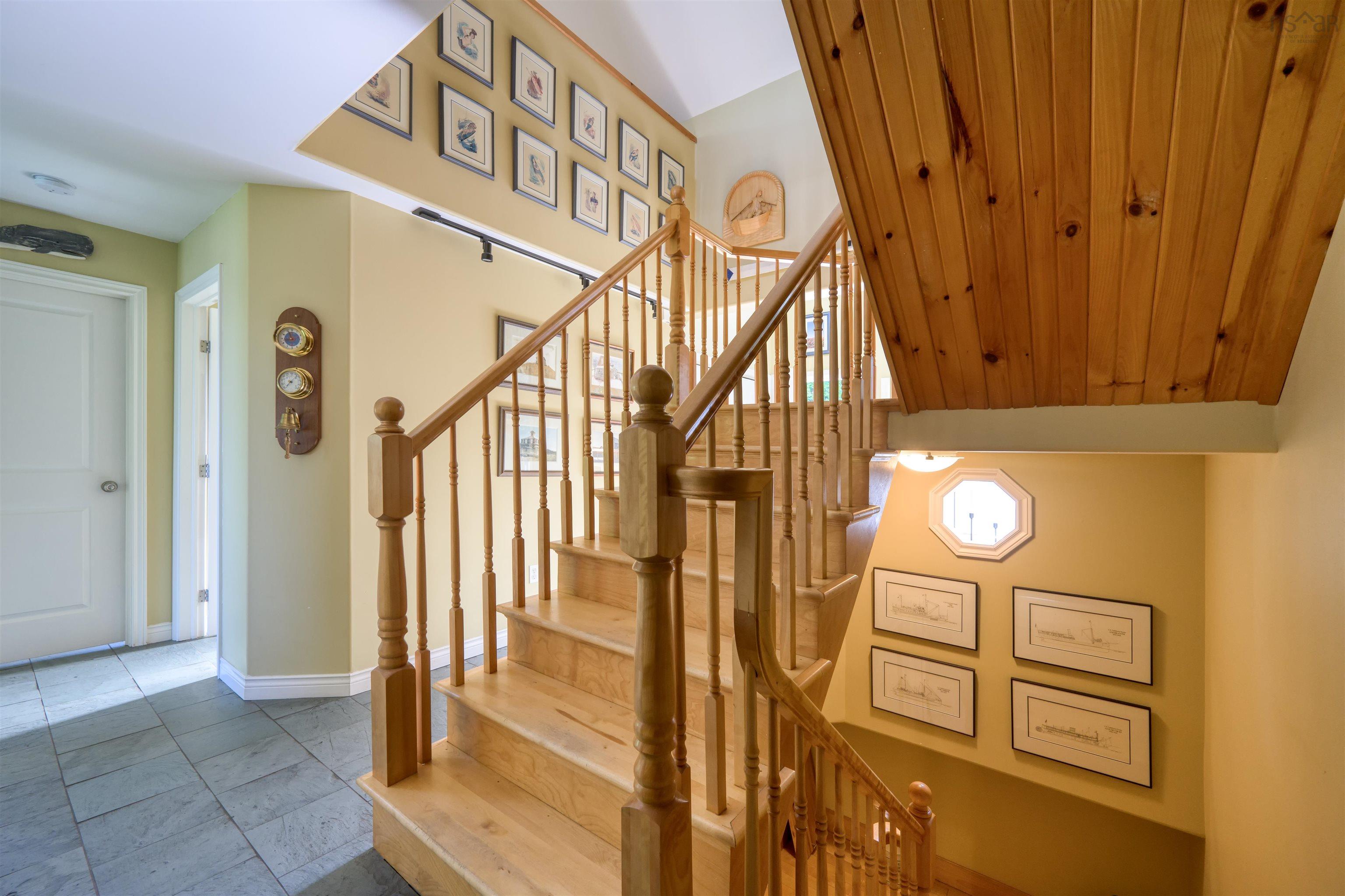 $999,000.00: 55 Lintlops Road, Murphy Cove