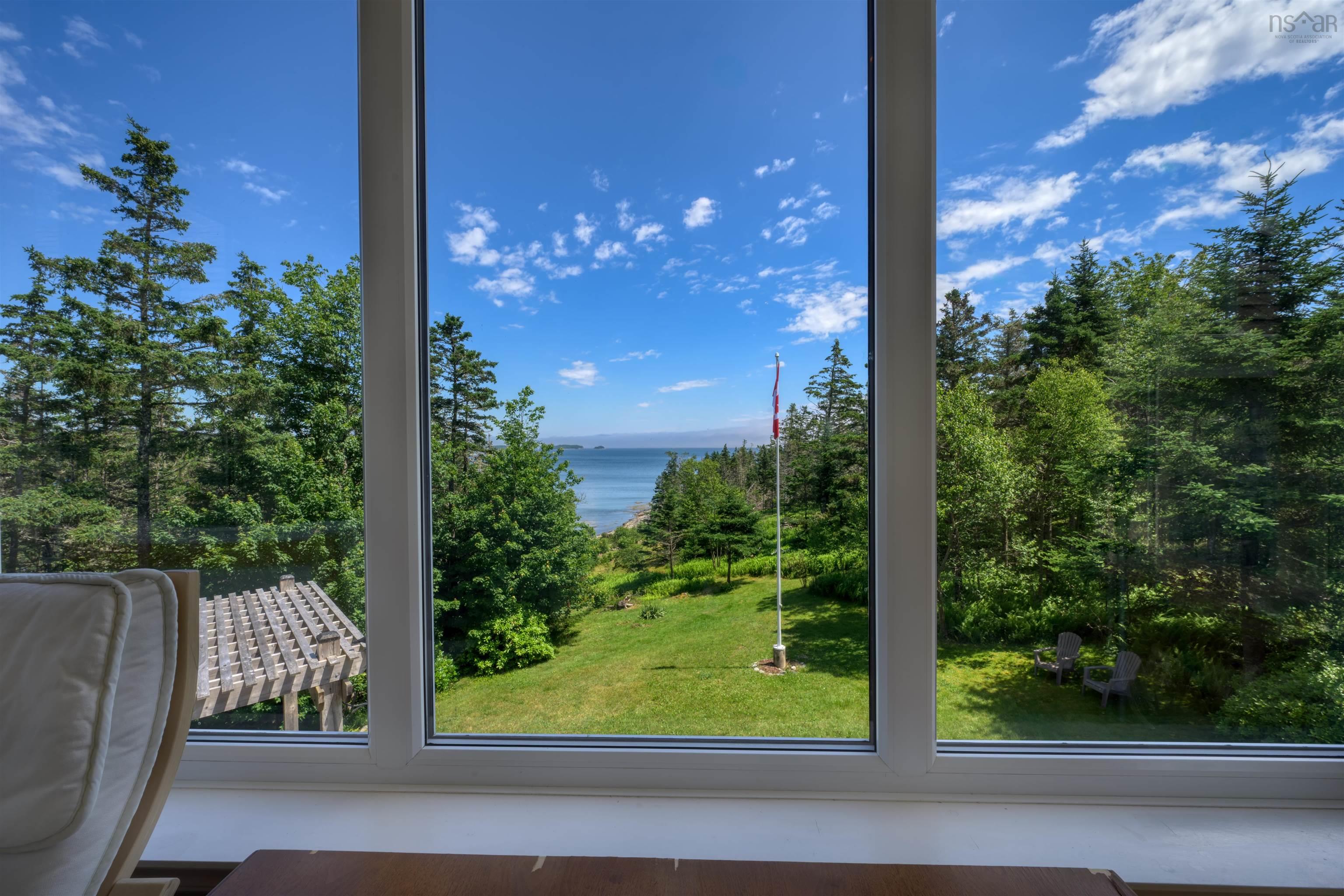 $999,000.00: 55 Lintlops Road, Murphy Cove