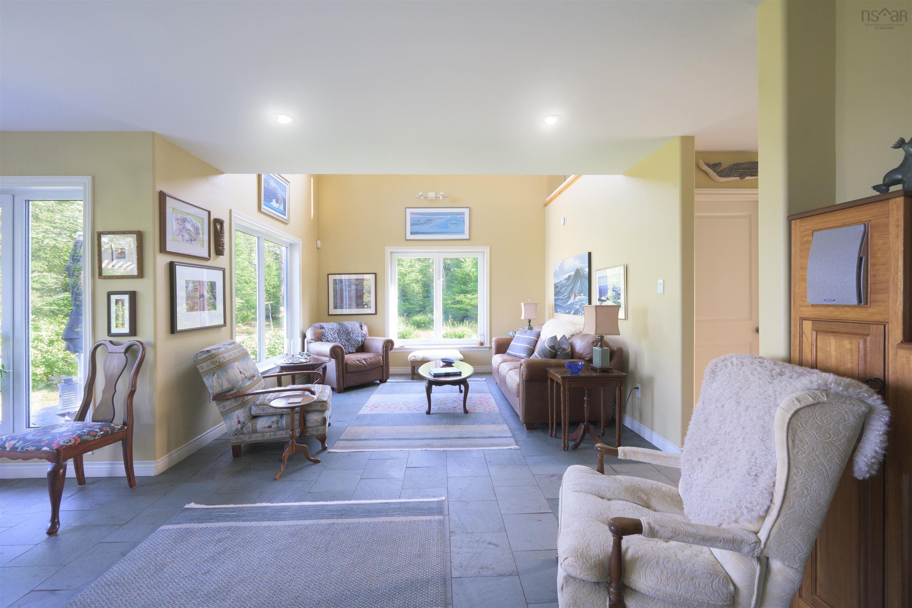 $999,000.00: 55 Lintlops Road, Murphy Cove