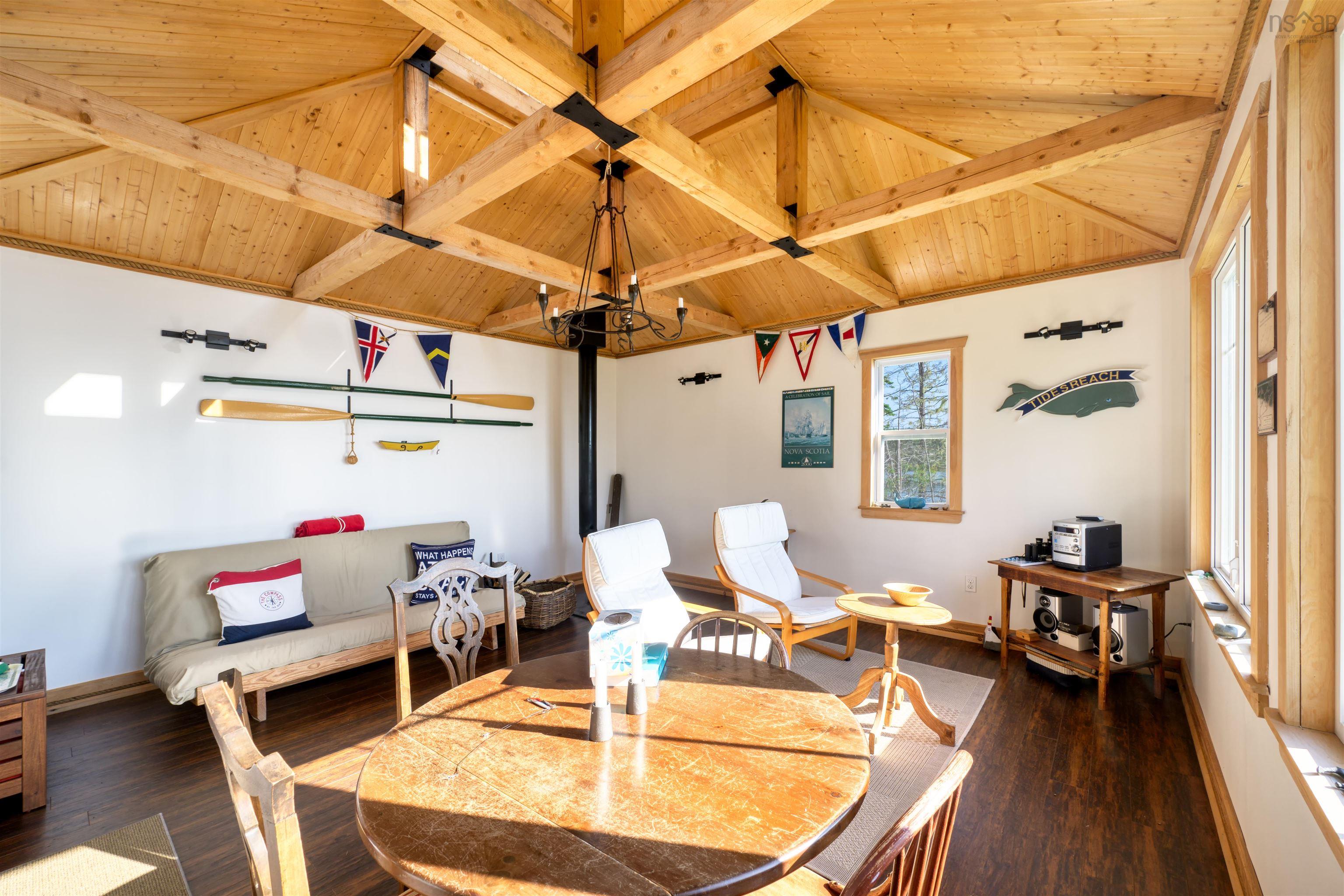 $999,000.00: 55 Lintlops Road, Murphy Cove