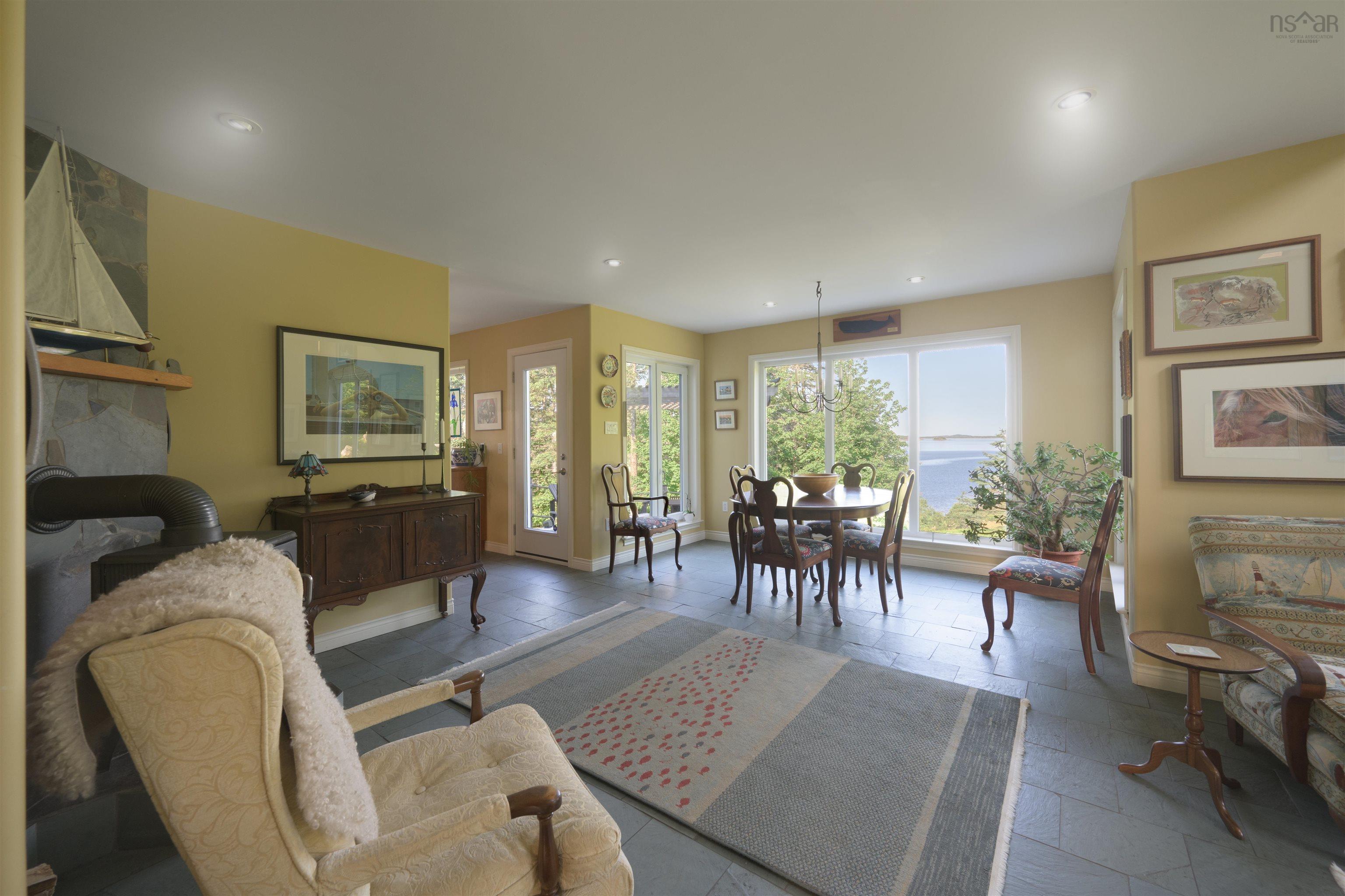 $999,000.00: 55 Lintlops Road, Murphy Cove