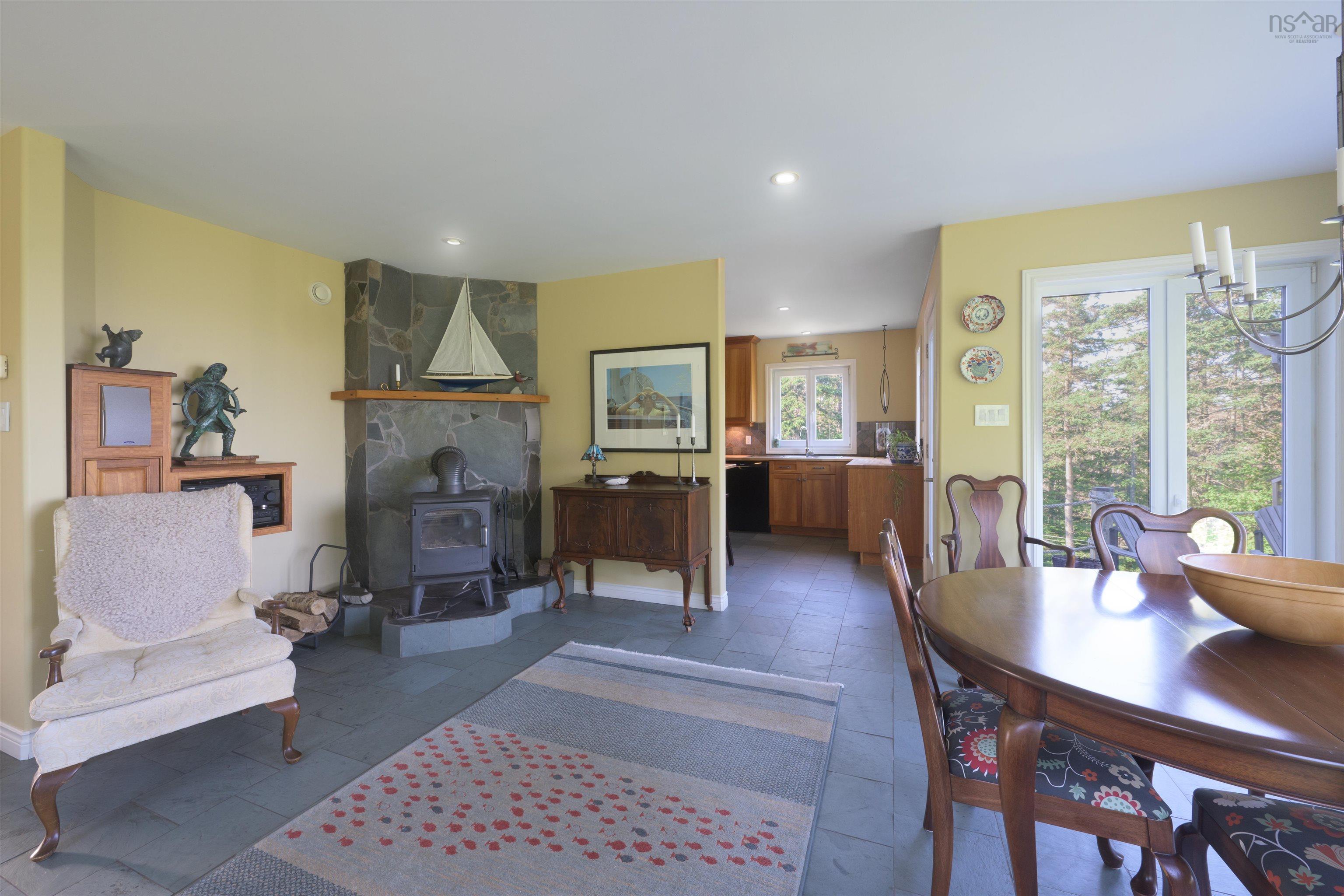 $999,000.00: 55 Lintlops Road, Murphy Cove