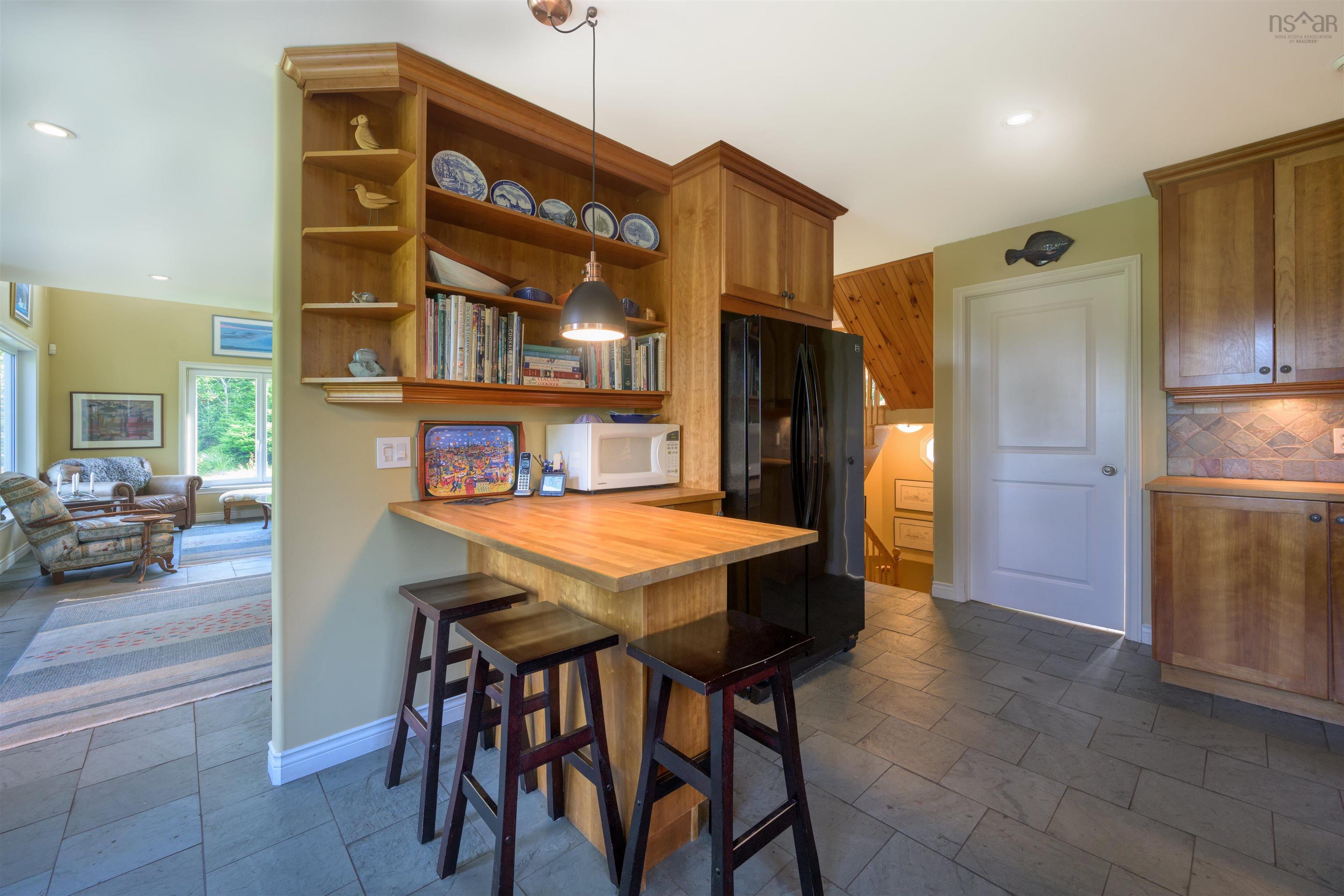 $999,000.00: 55 Lintlops Road, Murphy Cove