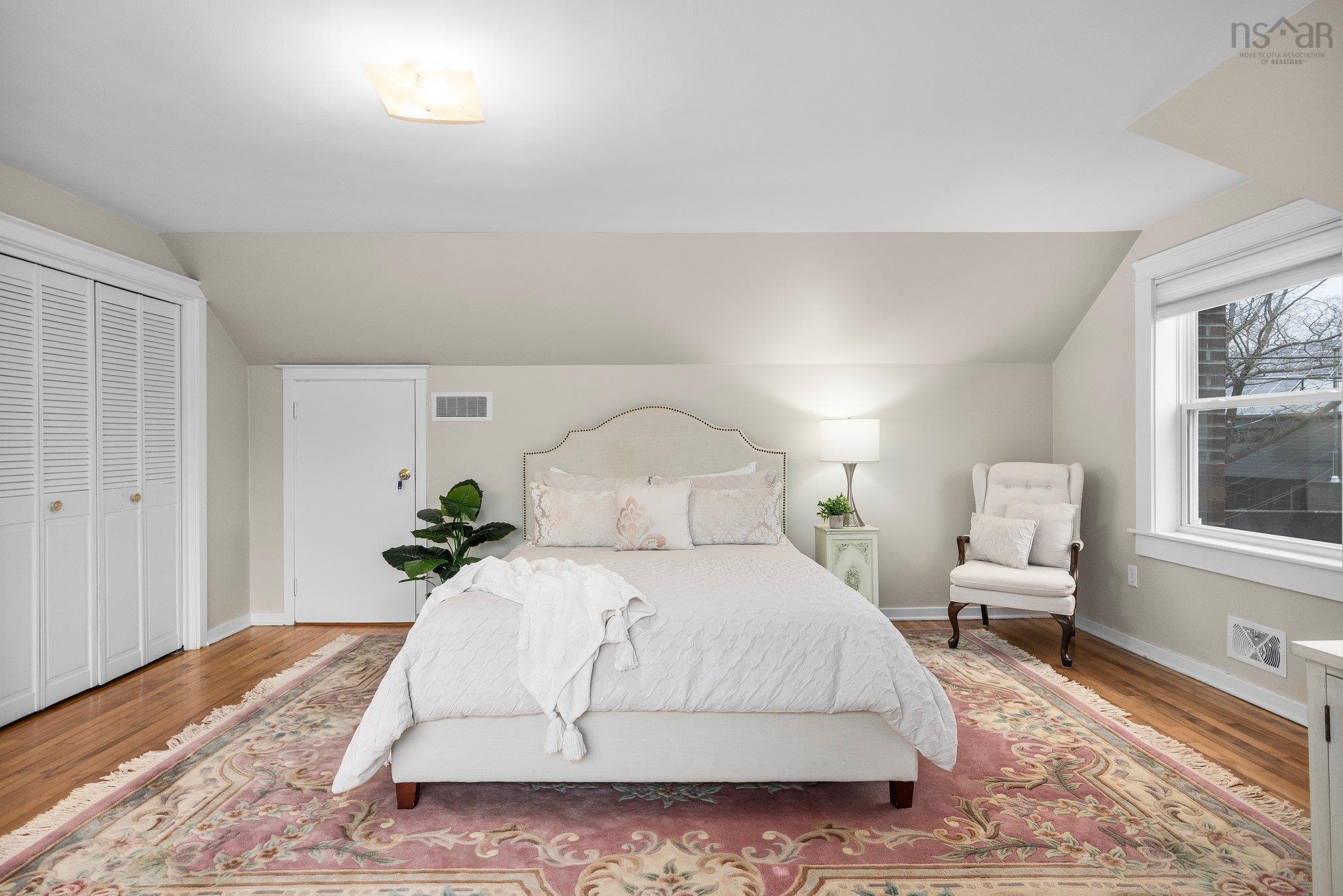 $1,249,000.00: 6138 & 6140 Inglis Street, Halifax